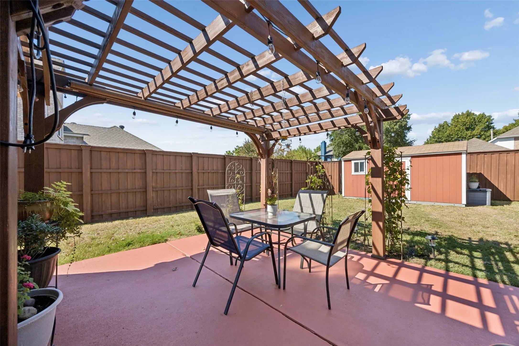 Single Family Residence For Sale in Collin County , 8408 Prescott Circle, Frisco, Texas 75033, 3 Bedroom, 2 Bathroom, 2 Garage spaces, 2,349 Sqft, built in 1996, mls#21404421, Real Estate Agent in Frisco, Homes For Sale in Collin county, Homes For Sale in Frisco, Realtor in Frisco Texas, Real Estate Brokerage Independent Realty Texas, Luminita Cordes Realtor