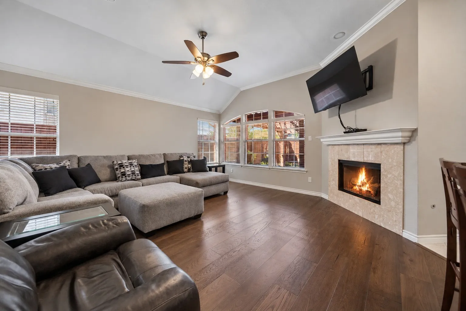 Single Family Residence For Sale in Collin County , 8408 Prescott Circle, Frisco, Texas 75033, 3 Bedroom, 2 Bathroom, 2 Garage spaces, 2,349 Sqft, built in 1996, mls#21404421, Real Estate Agent in Frisco, Homes For Sale in Collin county, Homes For Sale in Frisco, Realtor in Frisco Texas, Real Estate Brokerage Independent Realty Texas, Luminita Cordes Realtor