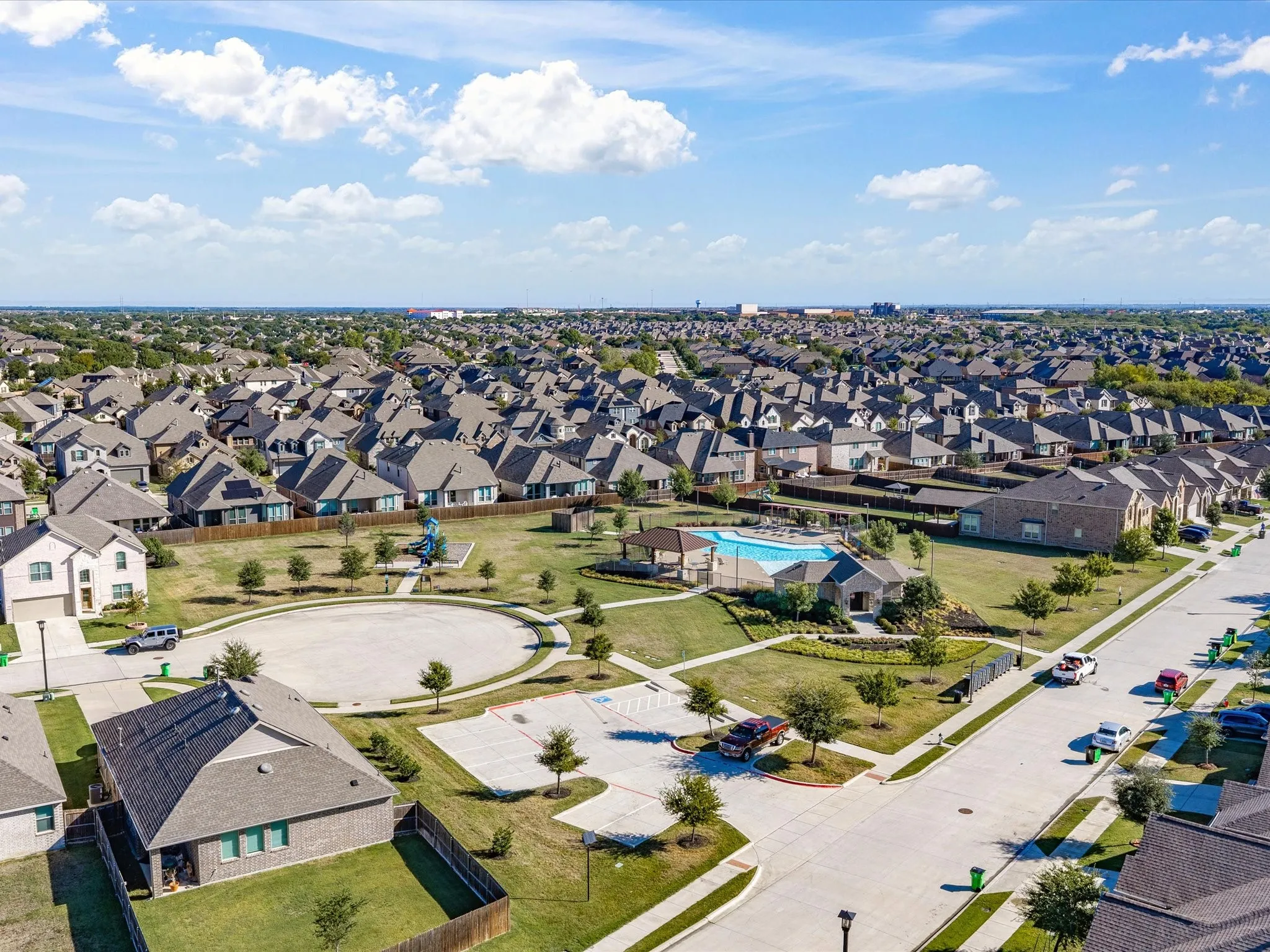 Single Family Residence For Sale in Denton County , 1716 Adams Drive, Little Elm, Texas 75068, 4 Bedroom, 3 Bathroom, 2 Garage spaces, 2,363 Sqft, built in 2020, mls#21406572, Real Estate Agent in Little Elm, Homes For Sale in Denton county, Homes For Sale in Little Elm, Realtor in Little Elm Texas, Real Estate Brokerage Independent Realty Texas, Luminita Cordes Realtor