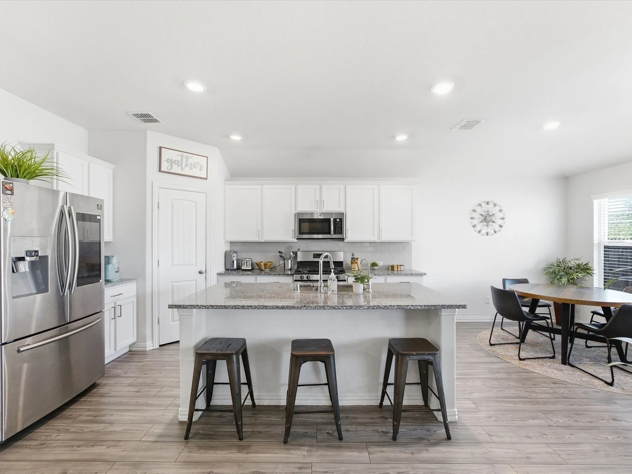 Single Family Residence For Sale in Denton County , 1716 Adams Drive, Little Elm, Texas 75068, 4 Bedroom, 3 Bathroom, 2 Garage spaces, 2,363 Sqft, built in 2020, mls#21406572, Real Estate Agent in Little Elm, Homes For Sale in Denton county, Homes For Sale in Little Elm, Realtor in Little Elm Texas, Real Estate Brokerage Independent Realty Texas, Luminita Cordes Realtor