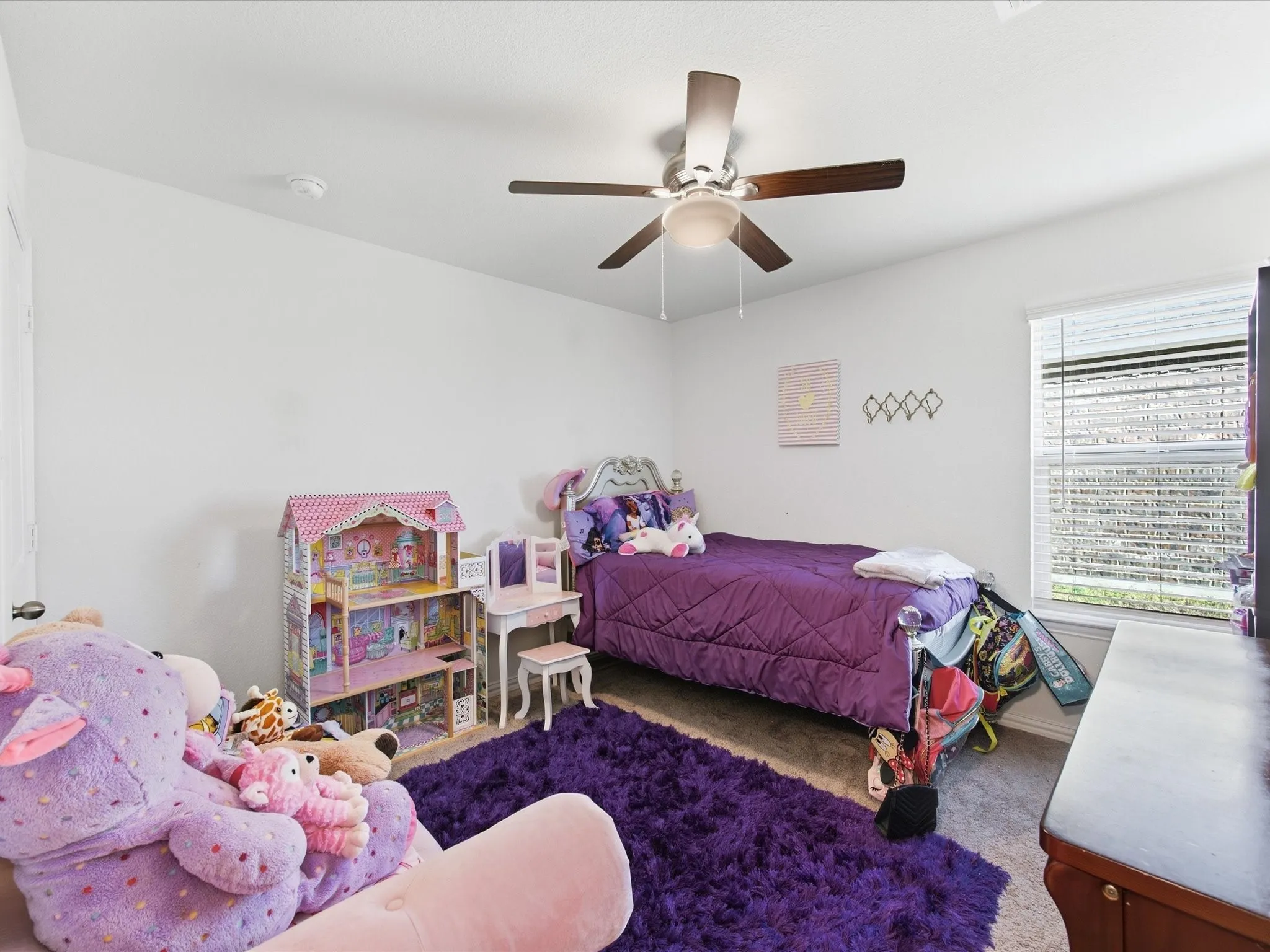 Single Family Residence For Sale in Denton County , 1716 Adams Drive, Little Elm, Texas 75068, 4 Bedroom, 3 Bathroom, 2 Garage spaces, 2,363 Sqft, built in 2020, mls#21406572, Real Estate Agent in Little Elm, Homes For Sale in Denton county, Homes For Sale in Little Elm, Realtor in Little Elm Texas, Real Estate Brokerage Independent Realty Texas, Luminita Cordes Realtor