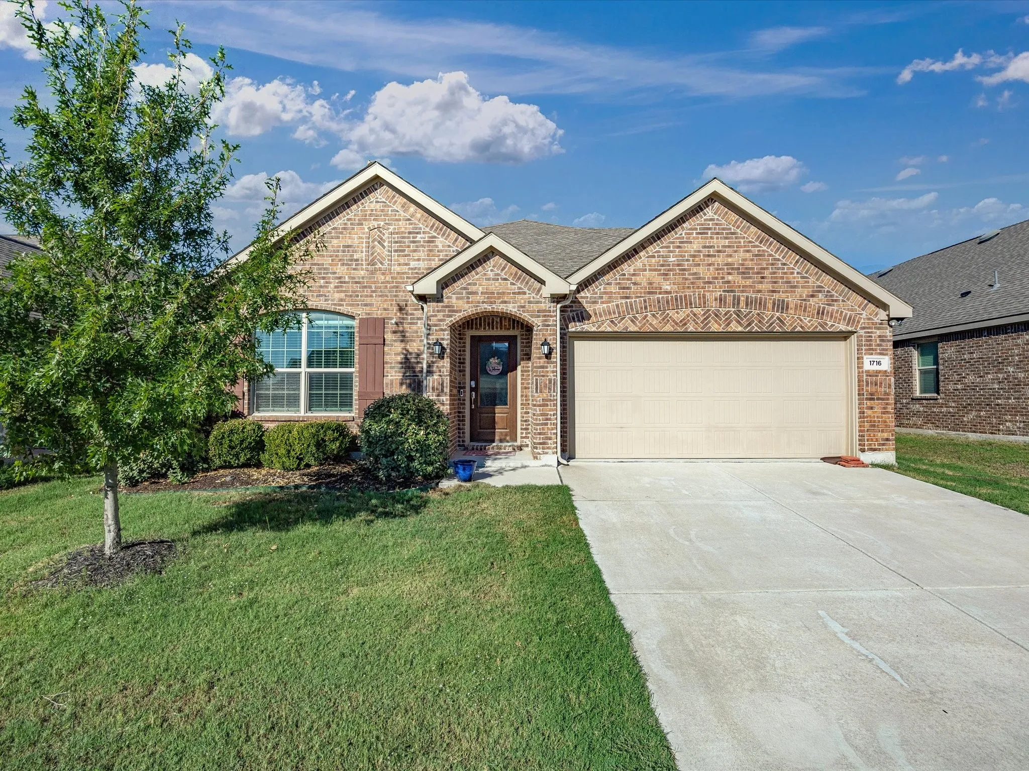 Single Family Residence For Sale