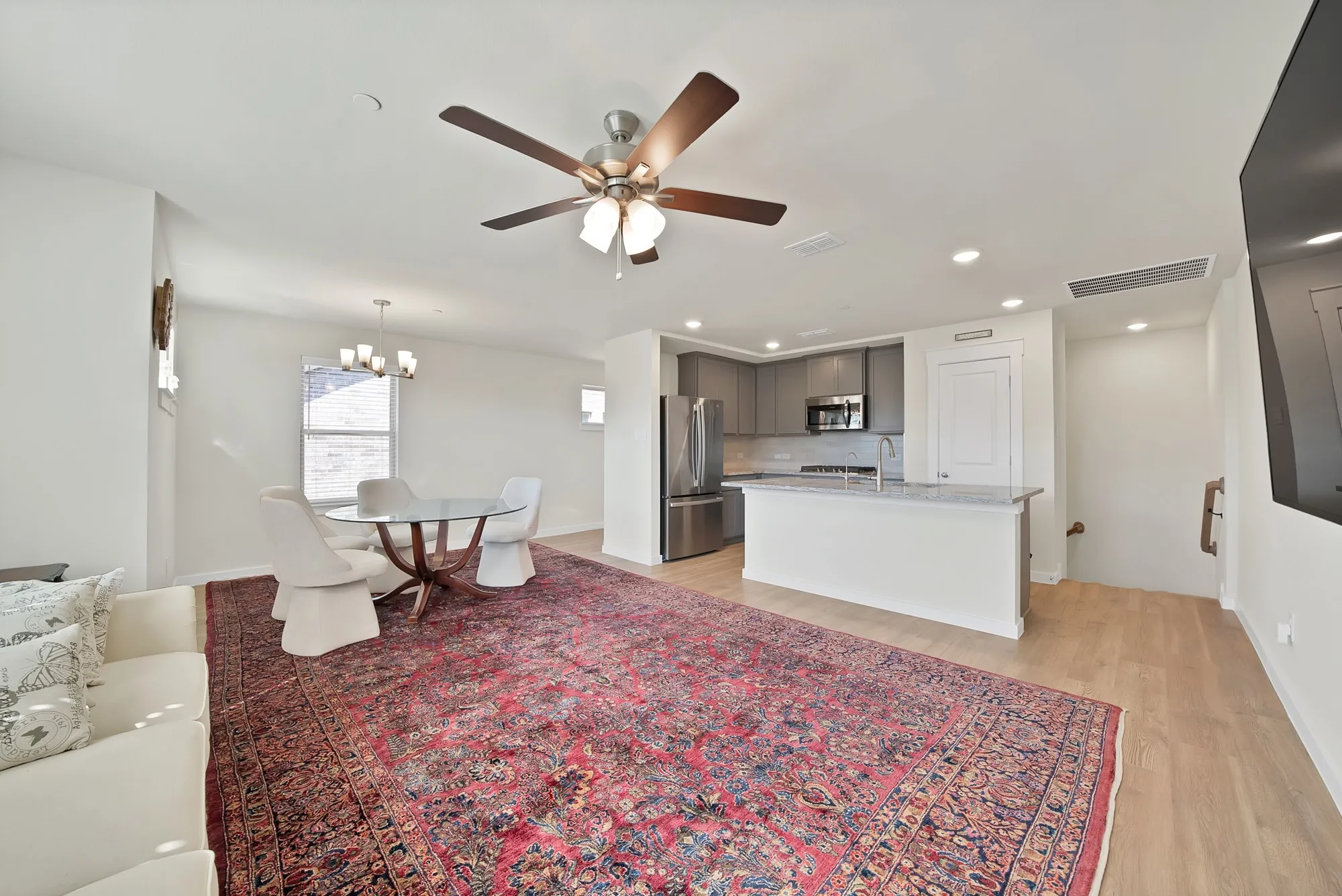 Townhouse For Sale in Dallas County , 6618 Baritone Court, Sachse, Texas 75048, 2 Bedroom, 2 Bathroom, 2 Garage spaces, 1,539 Sqft, built in 2023, mls#21405343, Real Estate Agent in Sachse, Homes For Sale in Dallas county, Homes For Sale in Sachse, Realtor in Sachse Texas, Real Estate Brokerage Independent Realty Texas, Luminita Cordes Realtor