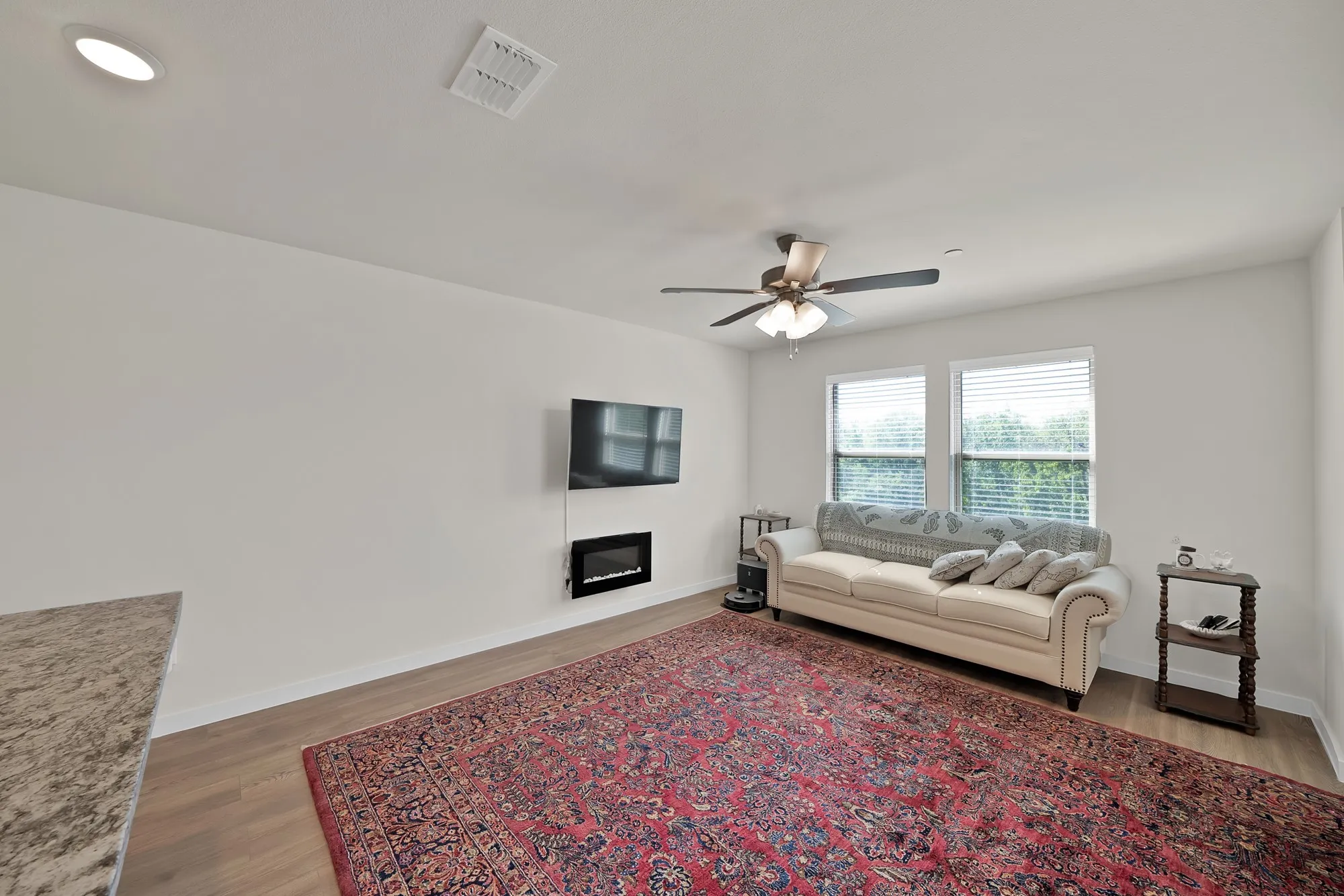 Townhouse For Sale in Dallas County , 6618 Baritone Court, Sachse, Texas 75048, 2 Bedroom, 2 Bathroom, 2 Garage spaces, 1,539 Sqft, built in 2023, mls#21405343, Real Estate Agent in Sachse, Homes For Sale in Dallas county, Homes For Sale in Sachse, Realtor in Sachse Texas, Real Estate Brokerage Independent Realty Texas, Luminita Cordes Realtor