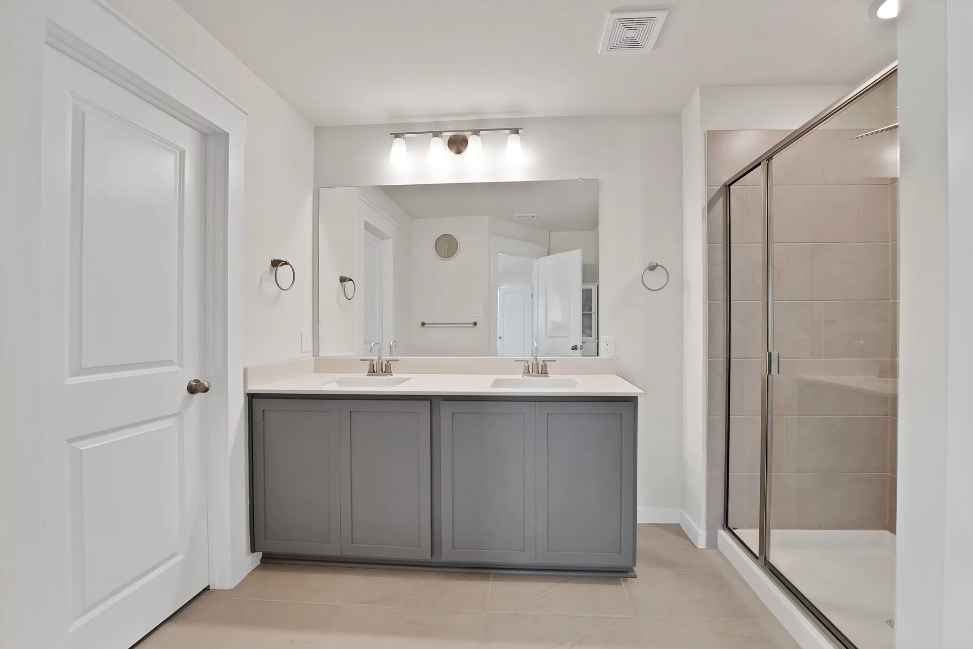 Townhouse For Sale in Dallas County , 6618 Baritone Court, Sachse, Texas 75048, 2 Bedroom, 2 Bathroom, 2 Garage spaces, 1,539 Sqft, built in 2023, mls#21405343, Real Estate Agent in Sachse, Homes For Sale in Dallas county, Homes For Sale in Sachse, Realtor in Sachse Texas, Real Estate Brokerage Independent Realty Texas, Luminita Cordes Realtor