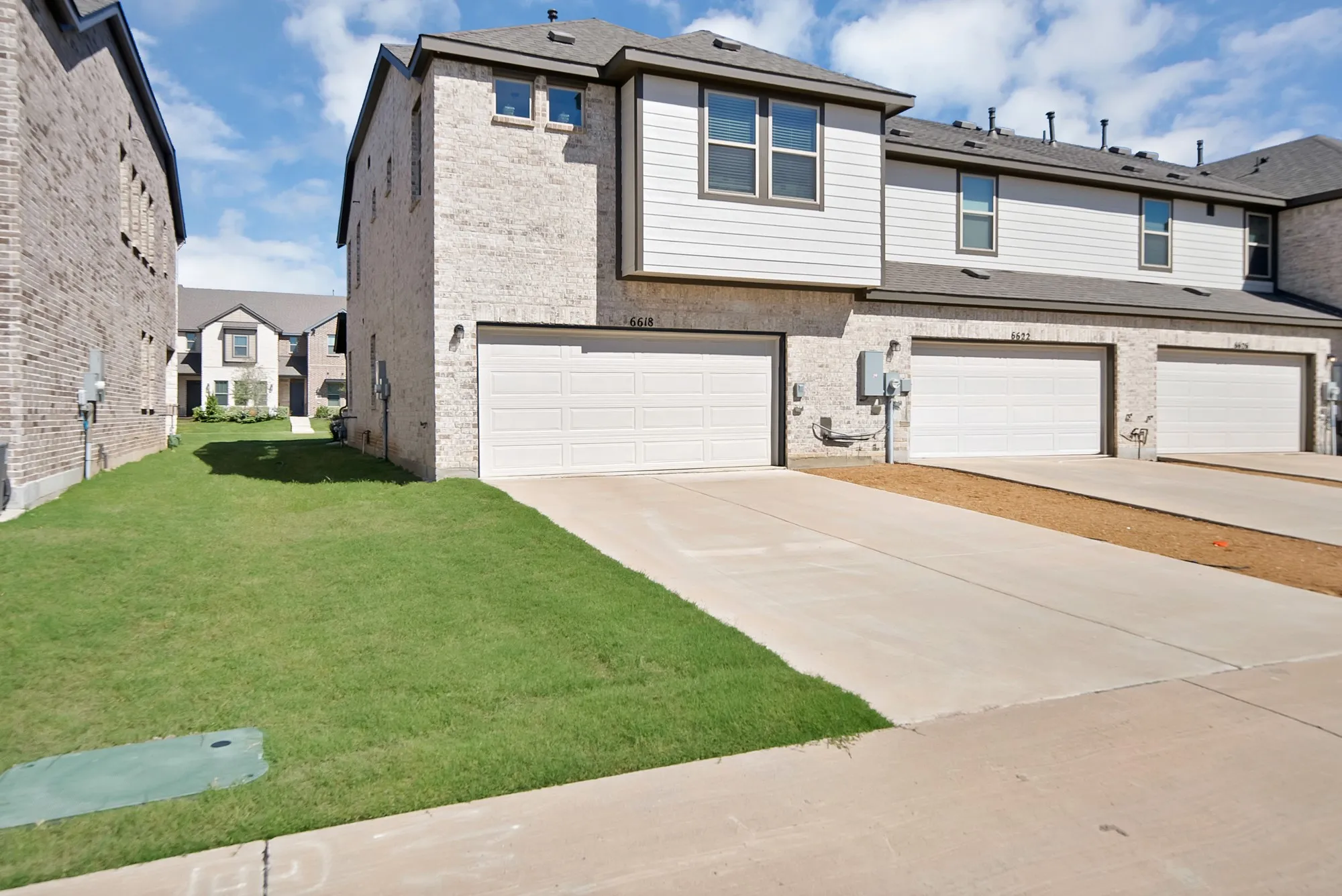 Townhouse For Sale in Dallas County , 6618 Baritone Court, Sachse, Texas 75048, 2 Bedroom, 2 Bathroom, 2 Garage spaces, 1,539 Sqft, built in 2023, mls#21405343, Real Estate Agent in Sachse, Homes For Sale in Dallas county, Homes For Sale in Sachse, Realtor in Sachse Texas, Real Estate Brokerage Independent Realty Texas, Luminita Cordes Realtor