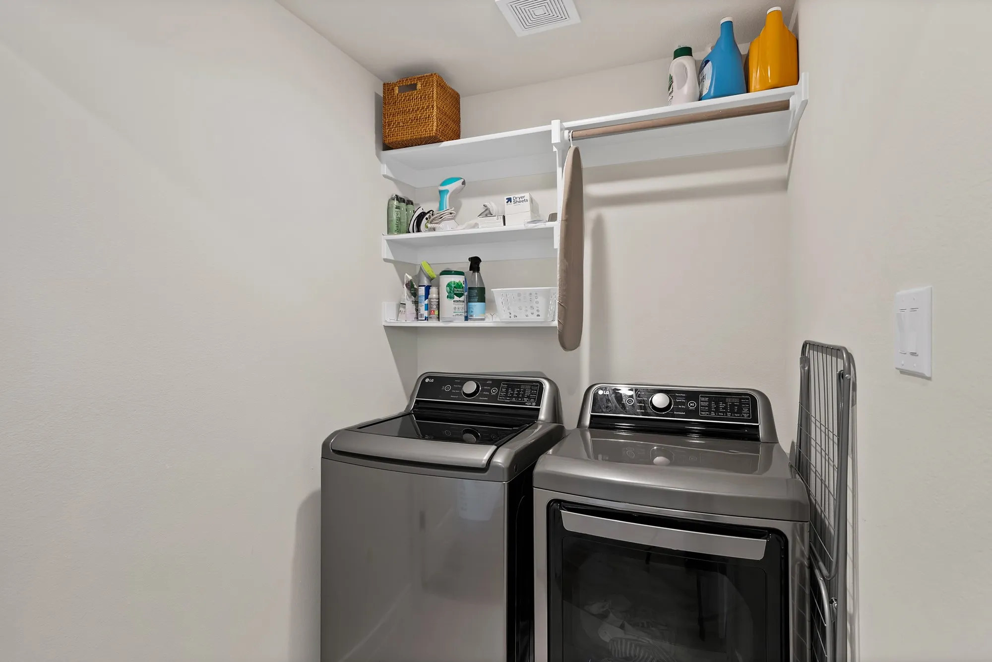 Townhouse For Sale in Dallas County , 6618 Baritone Court, Sachse, Texas 75048, 2 Bedroom, 2 Bathroom, 2 Garage spaces, 1,539 Sqft, built in 2023, mls#21405343, Real Estate Agent in Sachse, Homes For Sale in Dallas county, Homes For Sale in Sachse, Realtor in Sachse Texas, Real Estate Brokerage Independent Realty Texas, Luminita Cordes Realtor