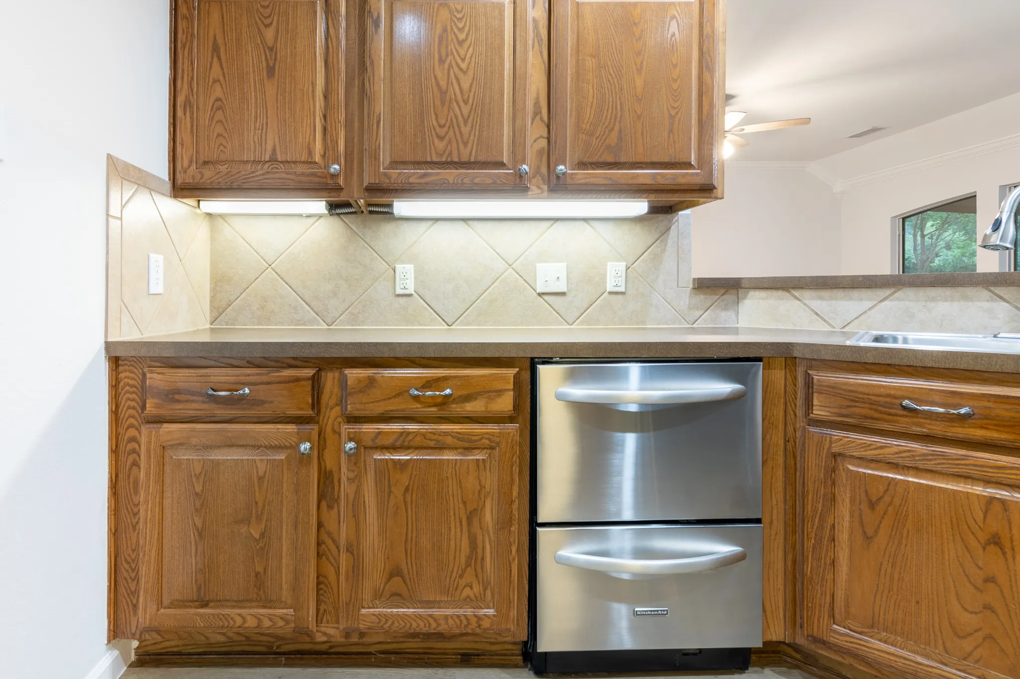 Single Family Residence For Sale in Collin County , 924 Inland Lane, Mc Kinney, Texas 75072, 3 Bedroom, 2 Bathroom, 2 Garage spaces, 1,700 Sqft, built in 2001, mls#21398931, Real Estate Agent in Mc Kinney, Homes For Sale in Collin county, Homes For Sale in Mc Kinney, Realtor in Mc Kinney Texas, Real Estate Brokerage Independent Realty Texas, Luminita Cordes Realtor
