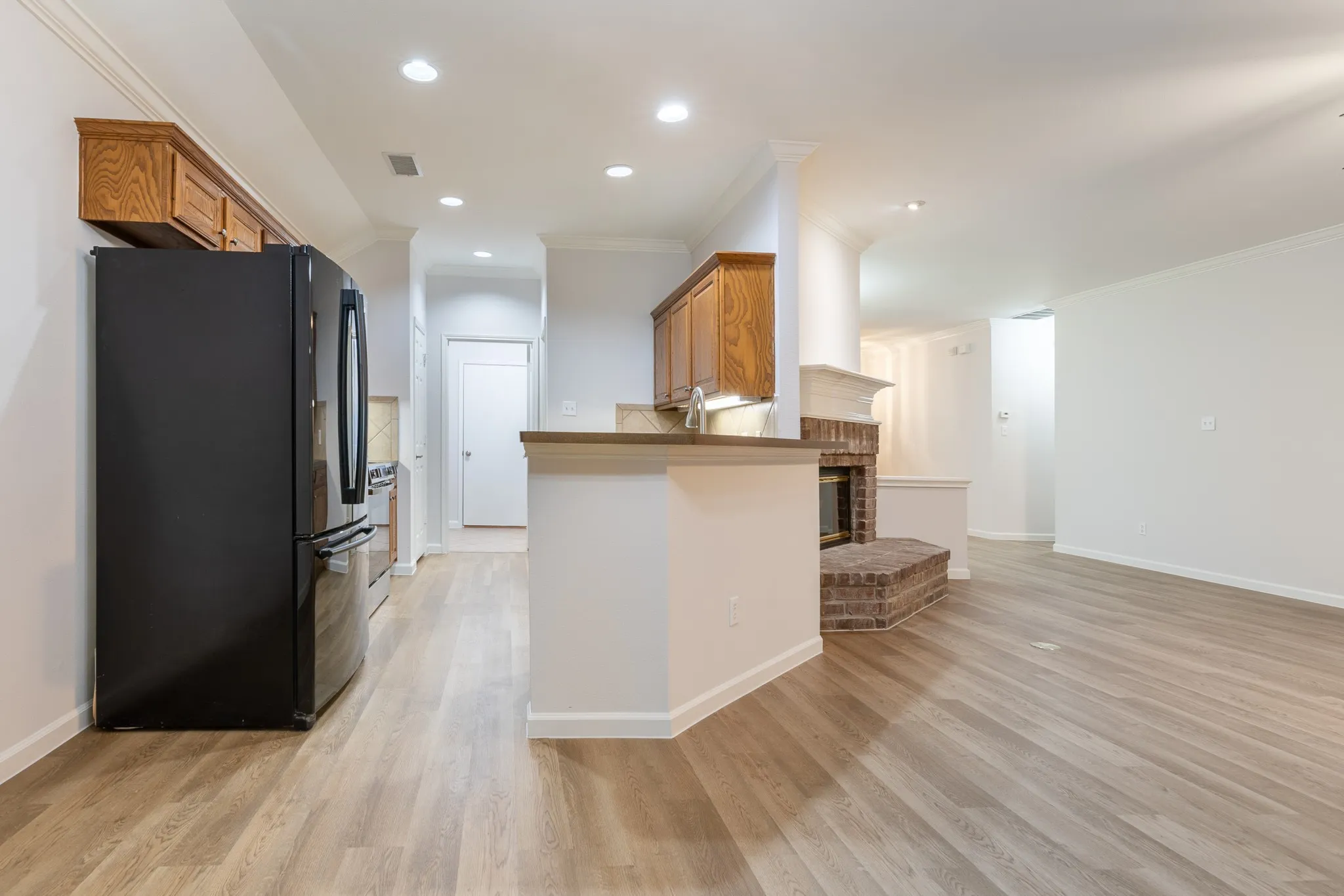 Single Family Residence For Sale in Collin County , 924 Inland Lane, Mc Kinney, Texas 75072, 3 Bedroom, 2 Bathroom, 2 Garage spaces, 1,700 Sqft, built in 2001, mls#21398931, Real Estate Agent in Mc Kinney, Homes For Sale in Collin county, Homes For Sale in Mc Kinney, Realtor in Mc Kinney Texas, Real Estate Brokerage Independent Realty Texas, Luminita Cordes Realtor