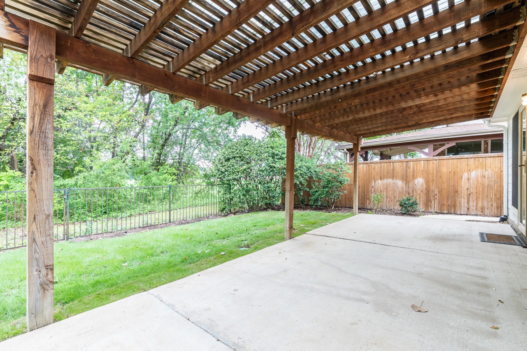 Single Family Residence For Sale in Collin County , 924 Inland Lane, Mc Kinney, Texas 75072, 3 Bedroom, 2 Bathroom, 2 Garage spaces, 1,700 Sqft, built in 2001, mls#21398931, Real Estate Agent in Mc Kinney, Homes For Sale in Collin county, Homes For Sale in Mc Kinney, Realtor in Mc Kinney Texas, Real Estate Brokerage Independent Realty Texas, Luminita Cordes Realtor