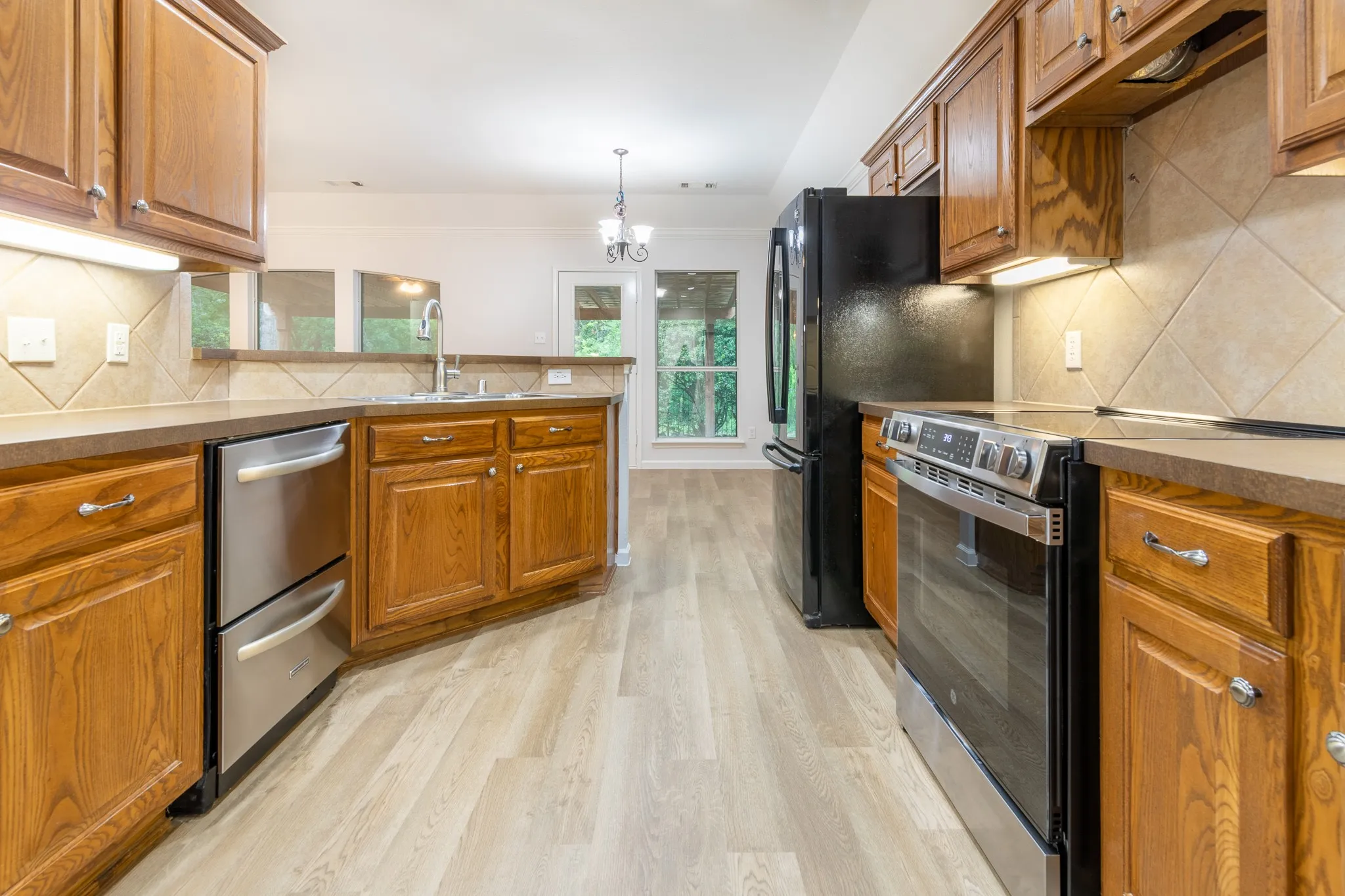 Single Family Residence For Sale in Collin County , 924 Inland Lane, Mc Kinney, Texas 75072, 3 Bedroom, 2 Bathroom, 2 Garage spaces, 1,700 Sqft, built in 2001, mls#21398931, Real Estate Agent in Mc Kinney, Homes For Sale in Collin county, Homes For Sale in Mc Kinney, Realtor in Mc Kinney Texas, Real Estate Brokerage Independent Realty Texas, Luminita Cordes Realtor