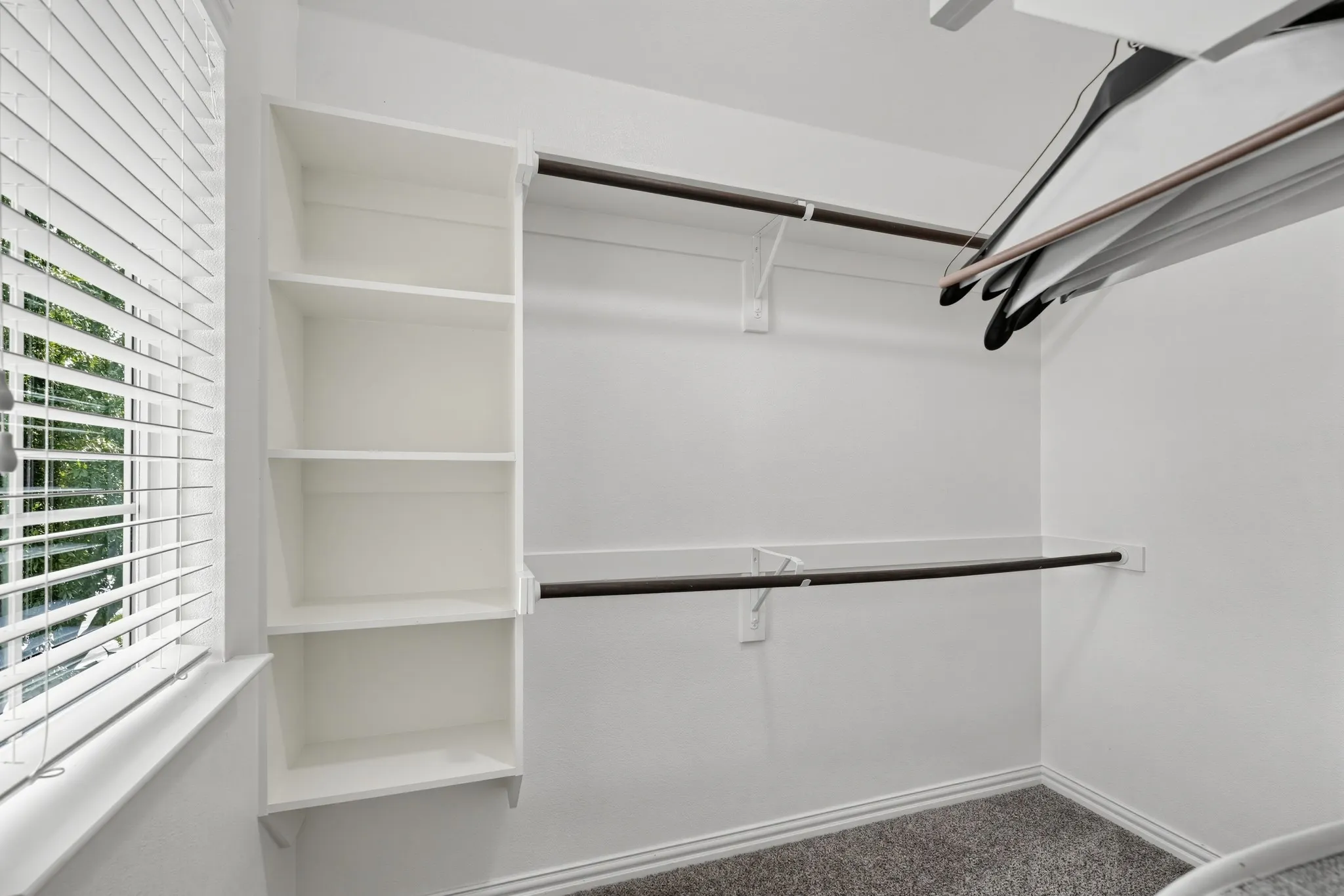Townhouse For Sale in Collin County , 4668 Perthshire Court, Plano, Texas 75024, 3 Bedroom, 3 Bathroom, 2 Garage spaces, 1,825 Sqft, built in 2013, mls#21406568, Real Estate Agent in Plano, Homes For Sale in Collin county, Homes For Sale in Plano, Realtor in Plano Texas, Real Estate Brokerage Independent Realty Texas, Luminita Cordes Realtor