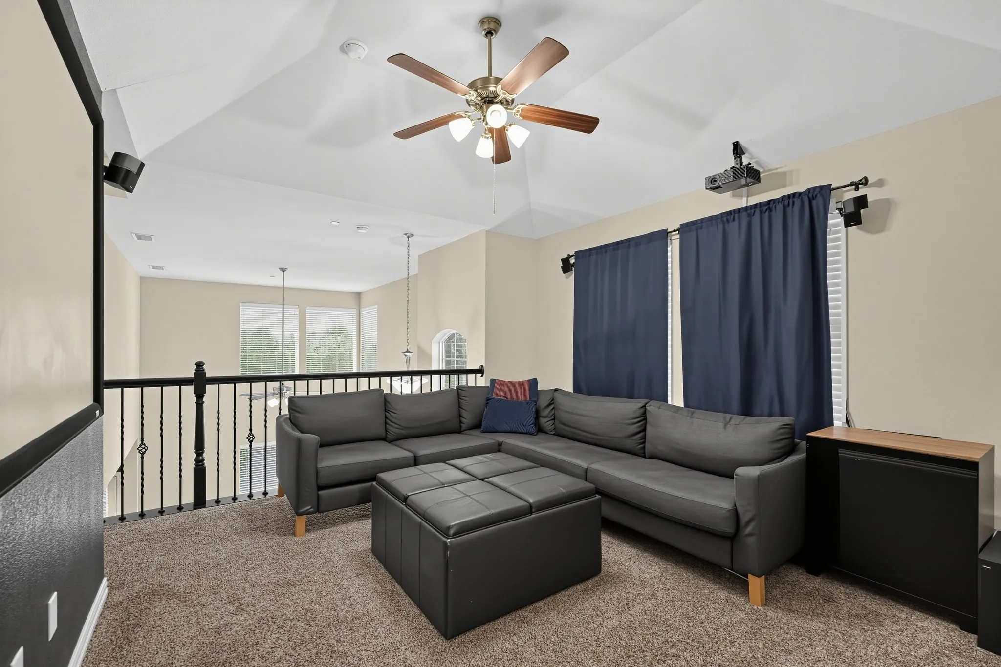 Townhouse For Sale in Collin County , 4668 Perthshire Court, Plano, Texas 75024, 3 Bedroom, 3 Bathroom, 2 Garage spaces, 1,825 Sqft, built in 2013, mls#21406568, Real Estate Agent in Plano, Homes For Sale in Collin county, Homes For Sale in Plano, Realtor in Plano Texas, Real Estate Brokerage Independent Realty Texas, Luminita Cordes Realtor