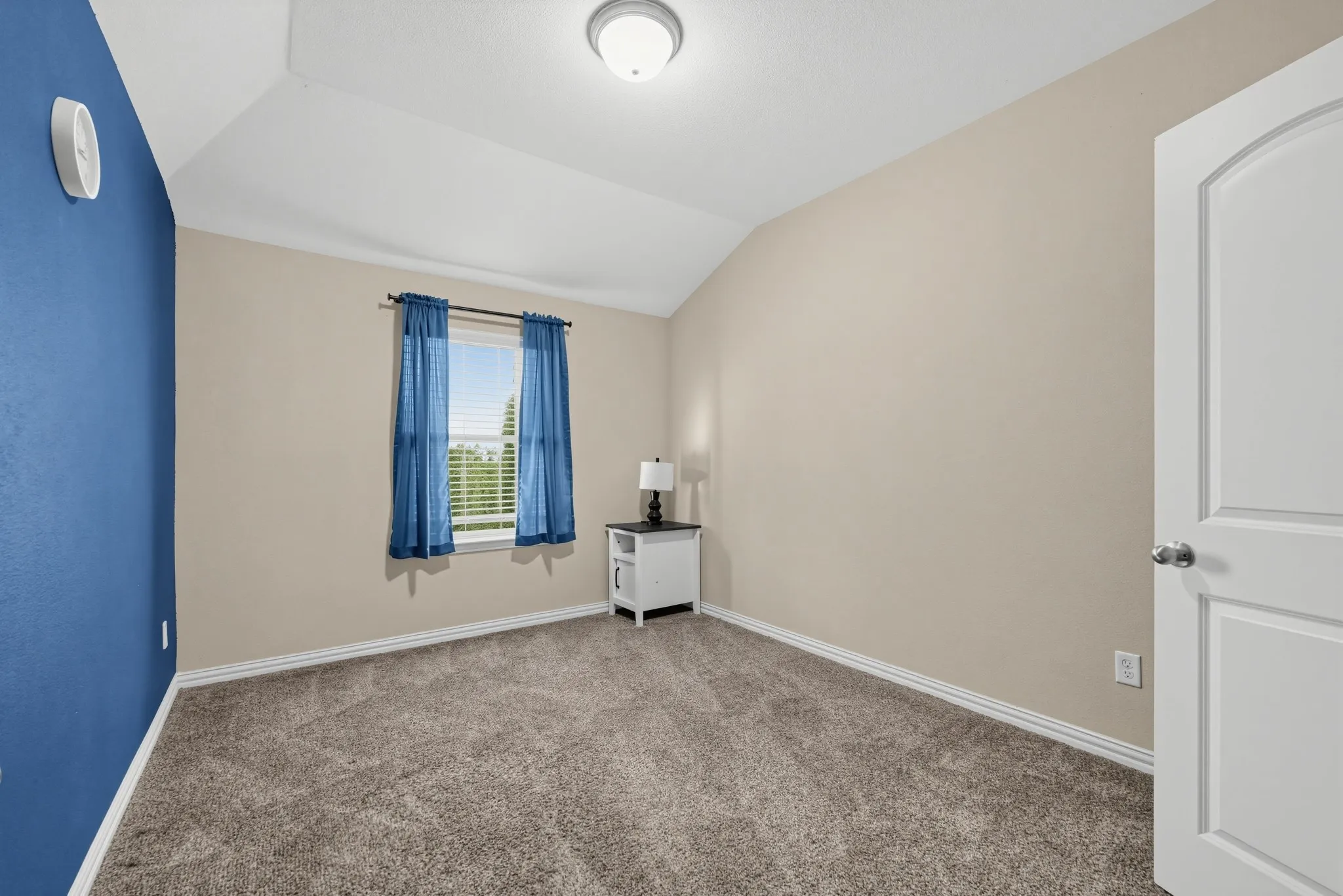 Townhouse For Sale in Collin County , 4668 Perthshire Court, Plano, Texas 75024, 3 Bedroom, 3 Bathroom, 2 Garage spaces, 1,825 Sqft, built in 2013, mls#21406568, Real Estate Agent in Plano, Homes For Sale in Collin county, Homes For Sale in Plano, Realtor in Plano Texas, Real Estate Brokerage Independent Realty Texas, Luminita Cordes Realtor