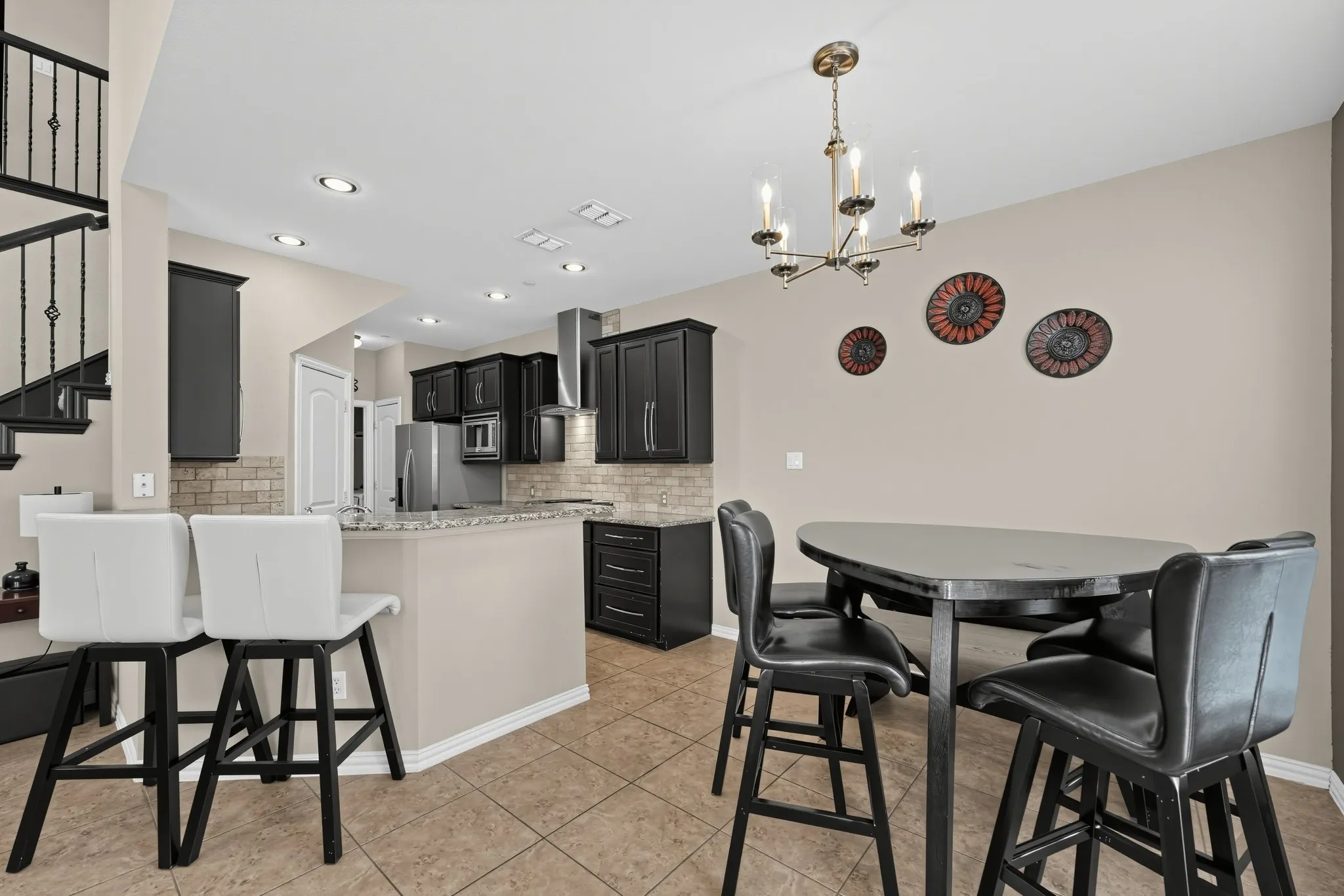 Townhouse For Sale in Collin County , 4668 Perthshire Court, Plano, Texas 75024, 3 Bedroom, 3 Bathroom, 2 Garage spaces, 1,825 Sqft, built in 2013, mls#21406568, Real Estate Agent in Plano, Homes For Sale in Collin county, Homes For Sale in Plano, Realtor in Plano Texas, Real Estate Brokerage Independent Realty Texas, Luminita Cordes Realtor