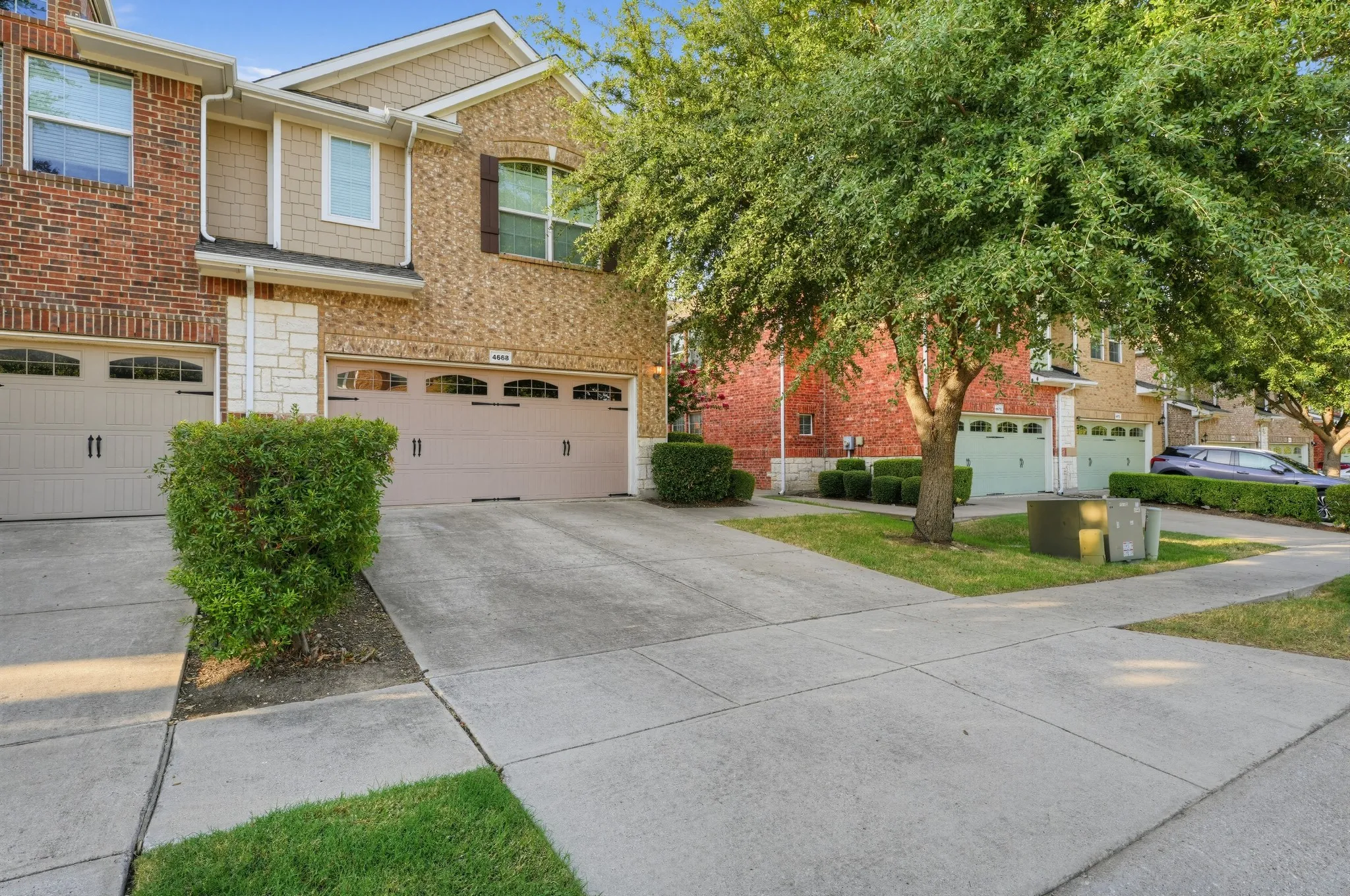 Townhouse For Sale in Collin County , 4668 Perthshire Court, Plano, Texas 75024, 3 Bedroom, 3 Bathroom, 2 Garage spaces, 1,825 Sqft, built in 2013, mls#21406568, Real Estate Agent in Plano, Homes For Sale in Collin county, Homes For Sale in Plano, Realtor in Plano Texas, Real Estate Brokerage Independent Realty Texas, Luminita Cordes Realtor