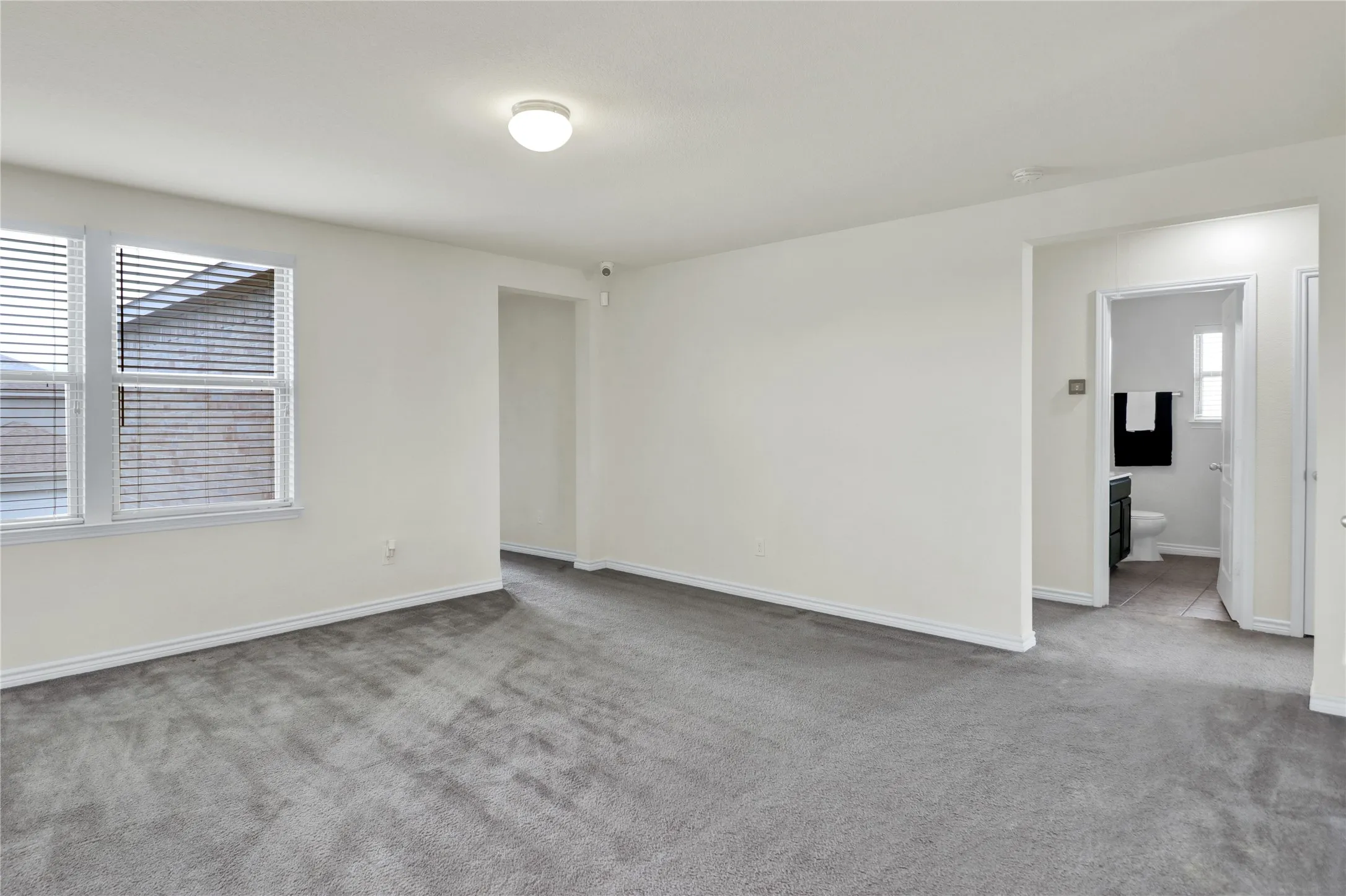 Family room usptairs