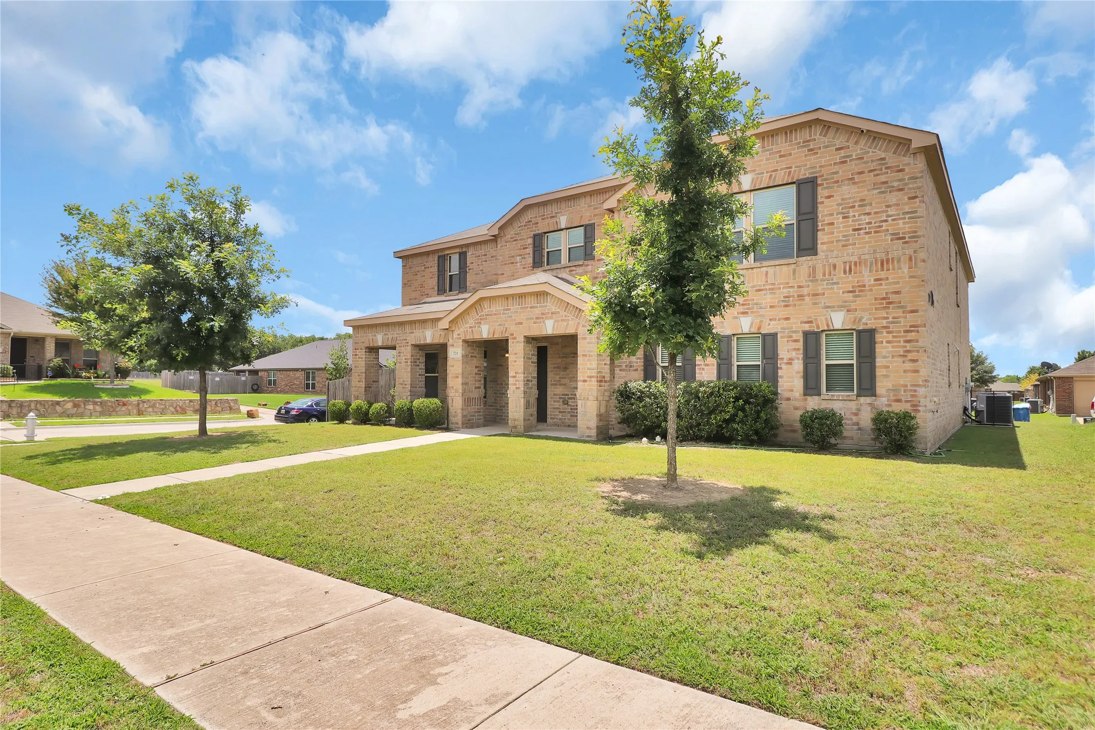 Single Family Residence For Rent in Dallas County , 728 Snapdragon Lane, De Soto, Texas 75115, 4 Bedroom, 3 Bathroom, 2 Garage spaces, 3,392 Sqft, built in 2016, mls#21406646, Real Estate Agent in De Soto, Homes For Rent in Dallas county, Homes For Rent in De Soto, Realtor in De Soto Texas, Real Estate Brokerage Independent Realty Texas, Luminita Cordes Realtor