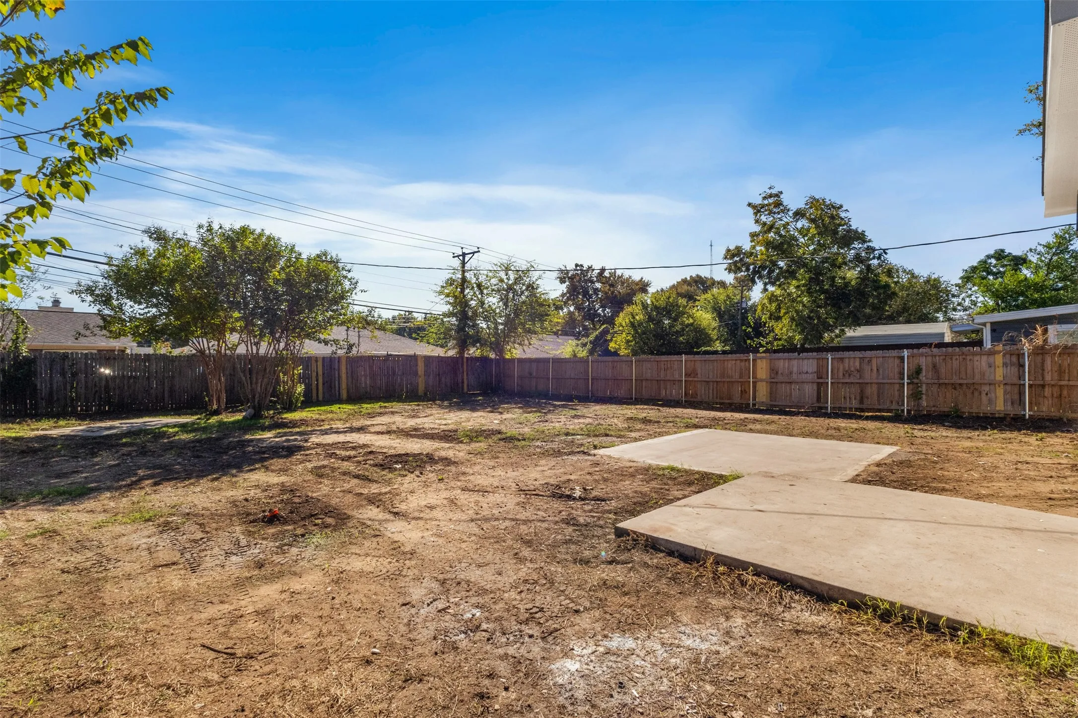 Single Family Residence For Sale in Tarrant County , 715 Scott Drive, Arlington, Texas 76012, 2 Bedroom, 1 Bathroom, Garage spaces, 768 Sqft, built in 1951, mls#21406513, Real Estate Agent in Arlington, Homes For Sale in Tarrant county, Homes For Sale in Arlington, Realtor in Arlington Texas, Real Estate Brokerage Independent Realty Texas, Luminita Cordes Realtor
