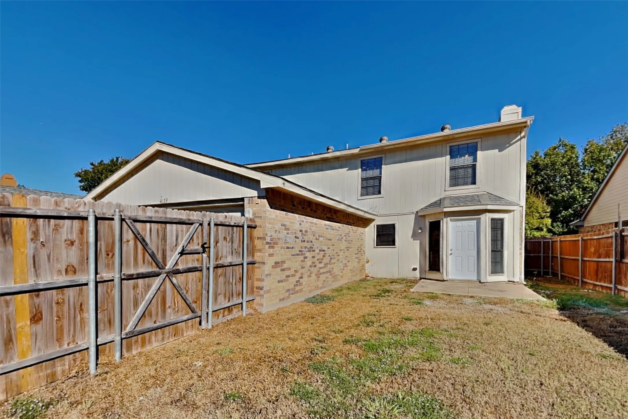Single Family Residence For Rent in Denton County , 4129 Ballard Trail, The Colony, Texas 75056, 4 Bedroom, 2 Bathroom, 2 Garage spaces, 1,626 Sqft, built in 1985, mls#21406648, Real Estate Agent in The Colony, Homes For Rent in Denton county, Homes For Rent in The Colony, Realtor in The Colony Texas, Real Estate Brokerage Independent Realty Texas, Luminita Cordes Realtor