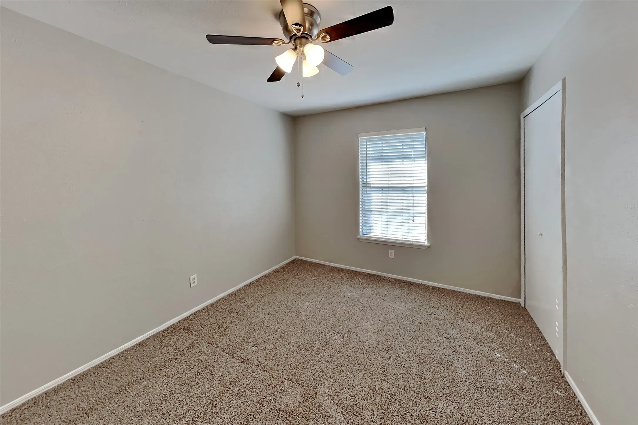 Single Family Residence For Rent in Denton County , 4129 Ballard Trail, The Colony, Texas 75056, 4 Bedroom, 2 Bathroom, 2 Garage spaces, 1,626 Sqft, built in 1985, mls#21406648, Real Estate Agent in The Colony, Homes For Rent in Denton county, Homes For Rent in The Colony, Realtor in The Colony Texas, Real Estate Brokerage Independent Realty Texas, Luminita Cordes Realtor