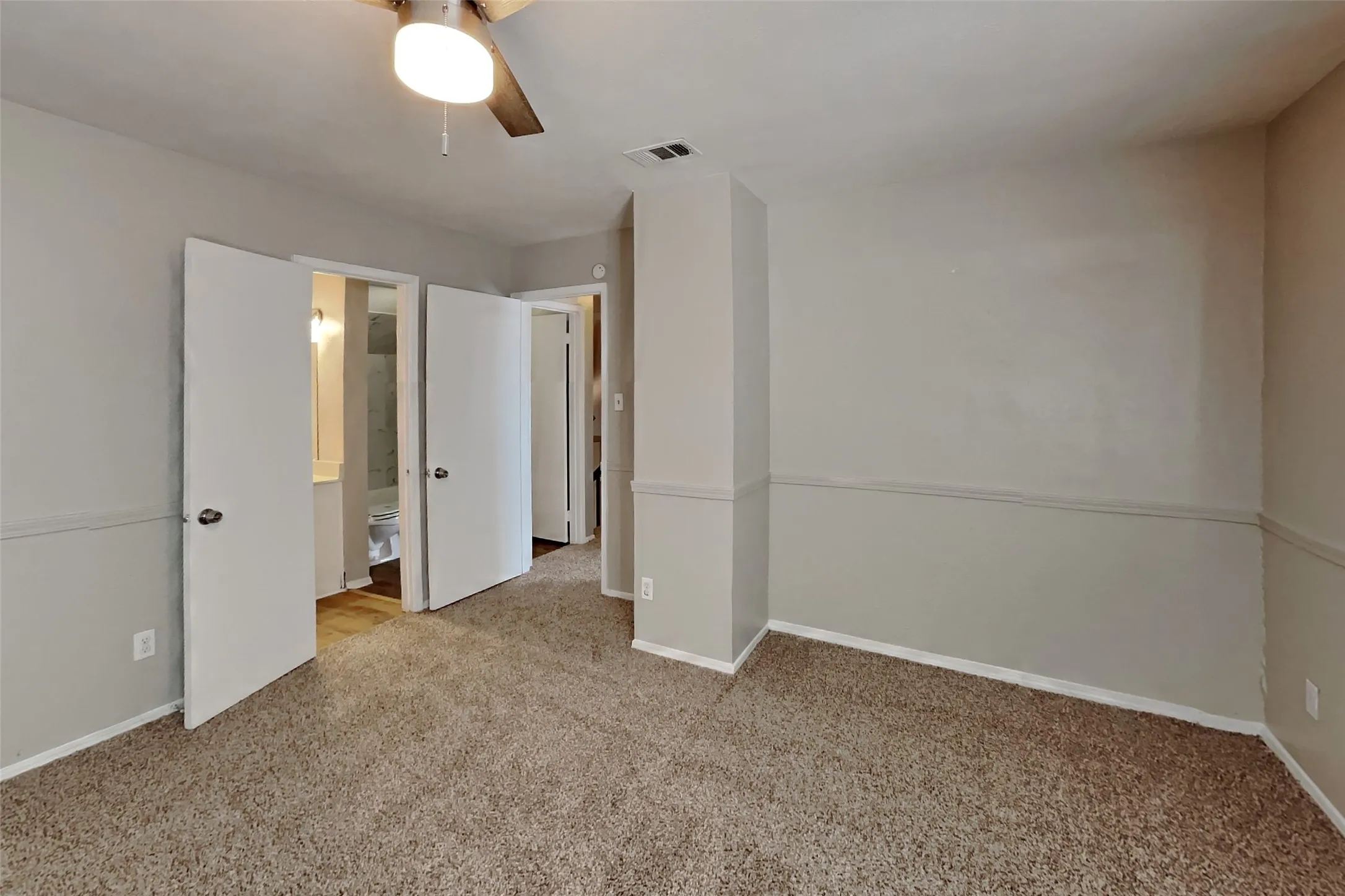 Single Family Residence For Rent in Denton County , 4129 Ballard Trail, The Colony, Texas 75056, 4 Bedroom, 2 Bathroom, 2 Garage spaces, 1,626 Sqft, built in 1985, mls#21406648, Real Estate Agent in The Colony, Homes For Rent in Denton county, Homes For Rent in The Colony, Realtor in The Colony Texas, Real Estate Brokerage Independent Realty Texas, Luminita Cordes Realtor