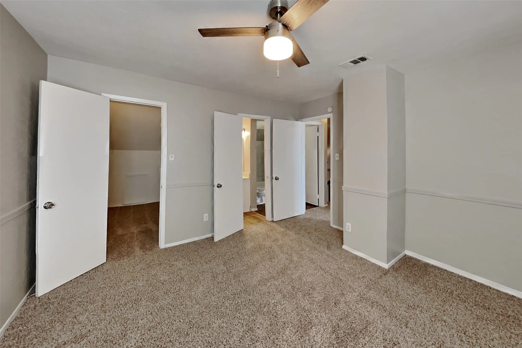 Single Family Residence For Rent in Denton County , 4129 Ballard Trail, The Colony, Texas 75056, 4 Bedroom, 2 Bathroom, 2 Garage spaces, 1,626 Sqft, built in 1985, mls#21406648, Real Estate Agent in The Colony, Homes For Rent in Denton county, Homes For Rent in The Colony, Realtor in The Colony Texas, Real Estate Brokerage Independent Realty Texas, Luminita Cordes Realtor
