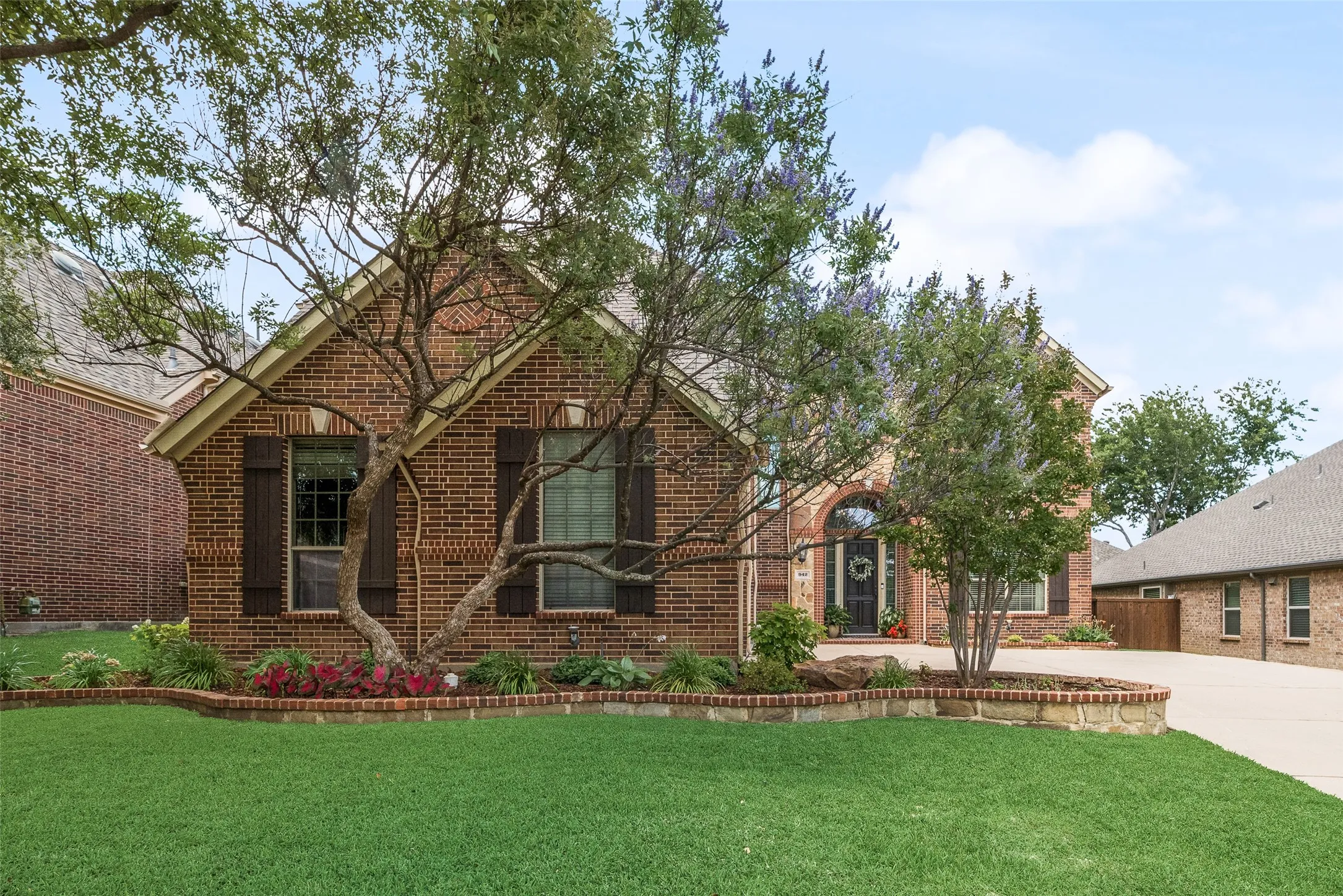 Single Family Residence For Sale in Collin County , 942 Redbird Lane, Allen, Texas 75013, 4 Bedroom, 3 Bathroom, 3 Garage spaces, 3,968 Sqft, built in 2008, mls#21403497, Real Estate Agent in Allen, Homes For Sale in Collin county, Homes For Sale in Allen, Realtor in Allen Texas, Real Estate Brokerage Independent Realty Texas, Luminita Cordes Realtor
