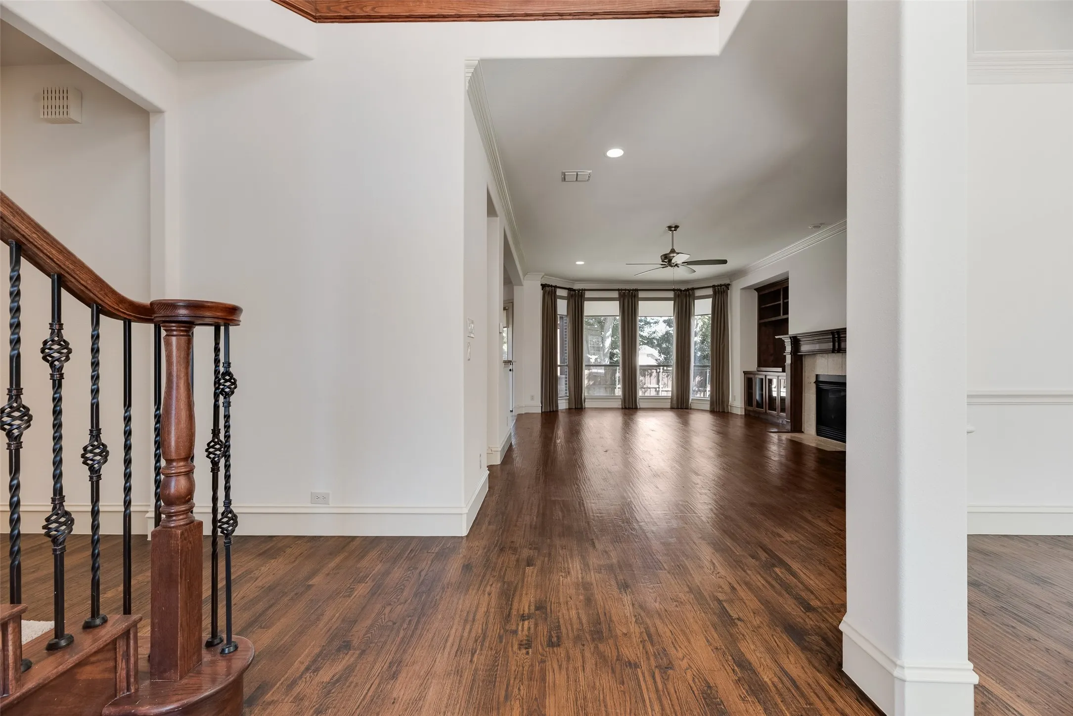 Single Family Residence For Sale in Collin County , 942 Redbird Lane, Allen, Texas 75013, 4 Bedroom, 3 Bathroom, 3 Garage spaces, 3,968 Sqft, built in 2008, mls#21403497, Real Estate Agent in Allen, Homes For Sale in Collin county, Homes For Sale in Allen, Realtor in Allen Texas, Real Estate Brokerage Independent Realty Texas, Luminita Cordes Realtor