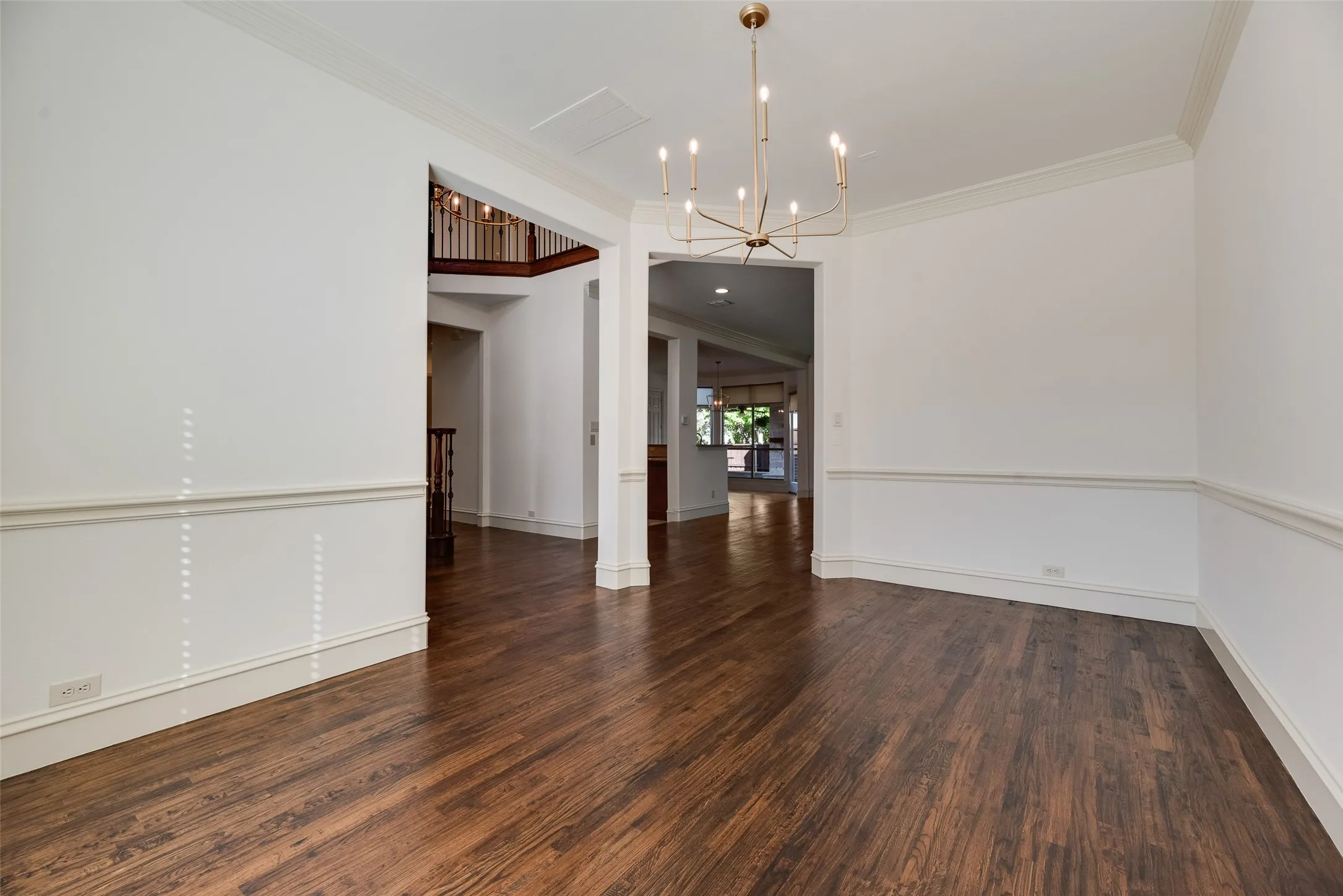 Single Family Residence For Sale in Collin County , 942 Redbird Lane, Allen, Texas 75013, 4 Bedroom, 3 Bathroom, 3 Garage spaces, 3,968 Sqft, built in 2008, mls#21403497, Real Estate Agent in Allen, Homes For Sale in Collin county, Homes For Sale in Allen, Realtor in Allen Texas, Real Estate Brokerage Independent Realty Texas, Luminita Cordes Realtor