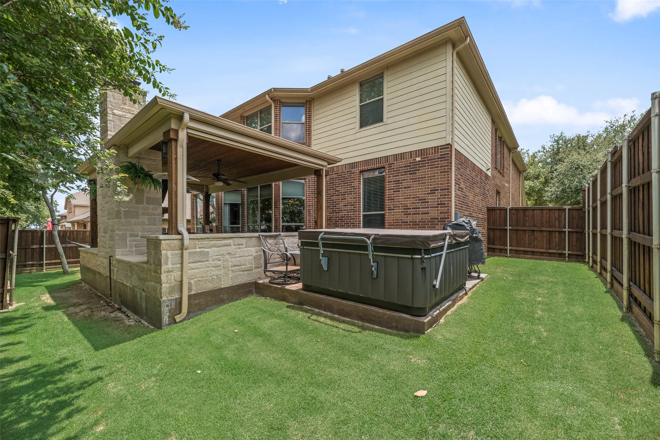 Single Family Residence For Sale in Collin County , 942 Redbird Lane, Allen, Texas 75013, 4 Bedroom, 3 Bathroom, 3 Garage spaces, 3,968 Sqft, built in 2008, mls#21403497, Real Estate Agent in Allen, Homes For Sale in Collin county, Homes For Sale in Allen, Realtor in Allen Texas, Real Estate Brokerage Independent Realty Texas, Luminita Cordes Realtor