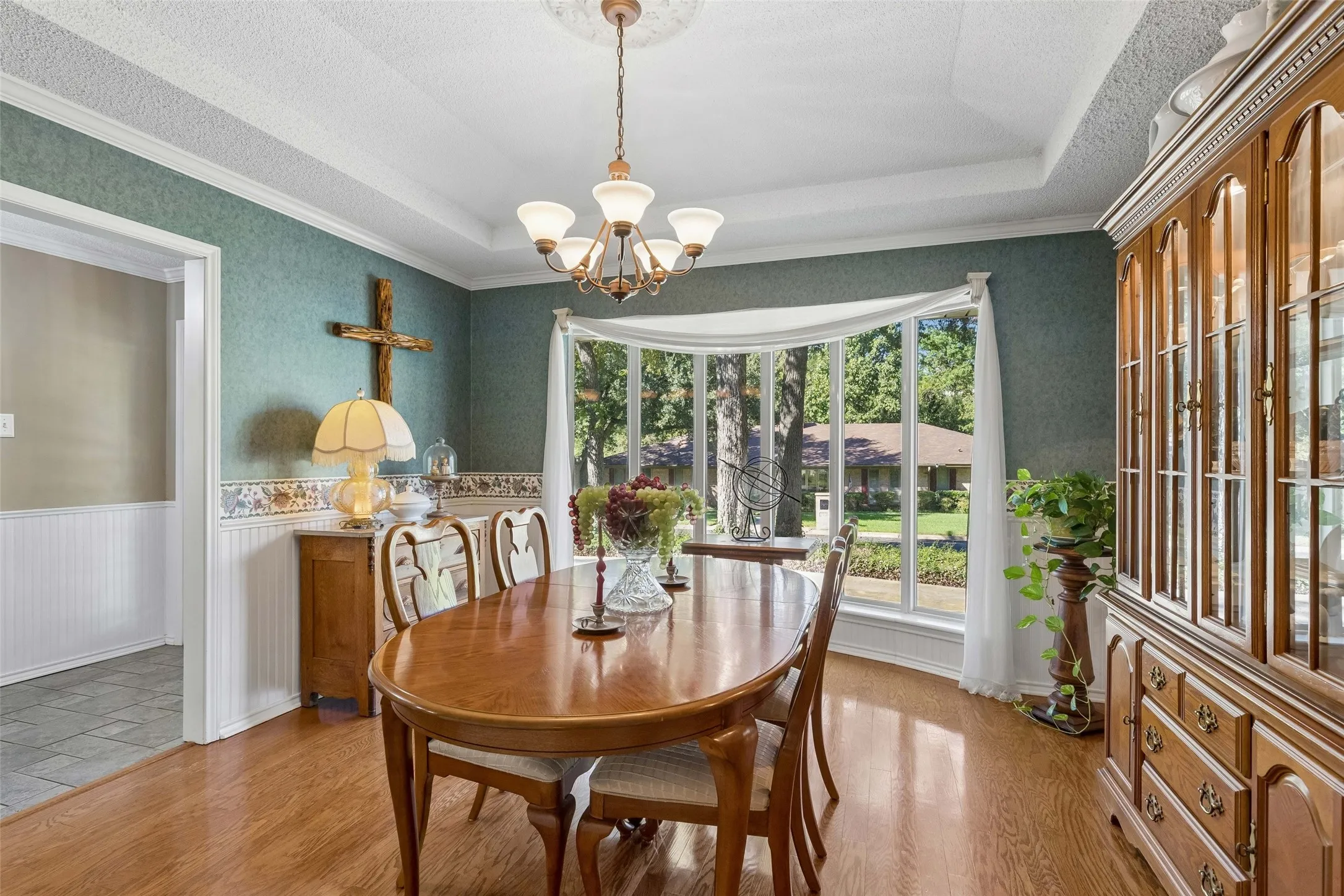 Single Family Residence For Sale in Grayson County , 2529 Nantucket Drive, Sherman, Texas 75092, 4 Bedroom, 4 Bathroom, 2 Garage spaces, 2,666 Sqft, built in 1975, mls#21403965, Real Estate Agent in Sherman, Homes For Sale in Grayson county, Homes For Sale in Sherman, Realtor in Sherman Texas, Real Estate Brokerage Independent Realty Texas, Luminita Cordes Realtor