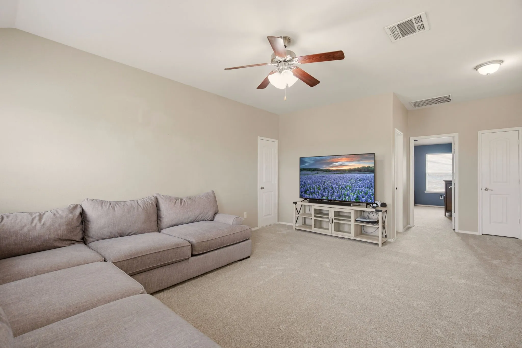 Single Family Residence For Sale in Grayson County , 1411 Saint Johns Drive, Van Alstyne, Texas 75495, 5 Bedroom, 4 Bathroom, 2 Garage spaces, 2,913 Sqft, built in 2015, mls#21404756, Real Estate Agent in Van Alstyne, Homes For Sale in Grayson county, Homes For Sale in Van Alstyne, Realtor in Van Alstyne Texas, Real Estate Brokerage Independent Realty Texas, Luminita Cordes Realtor