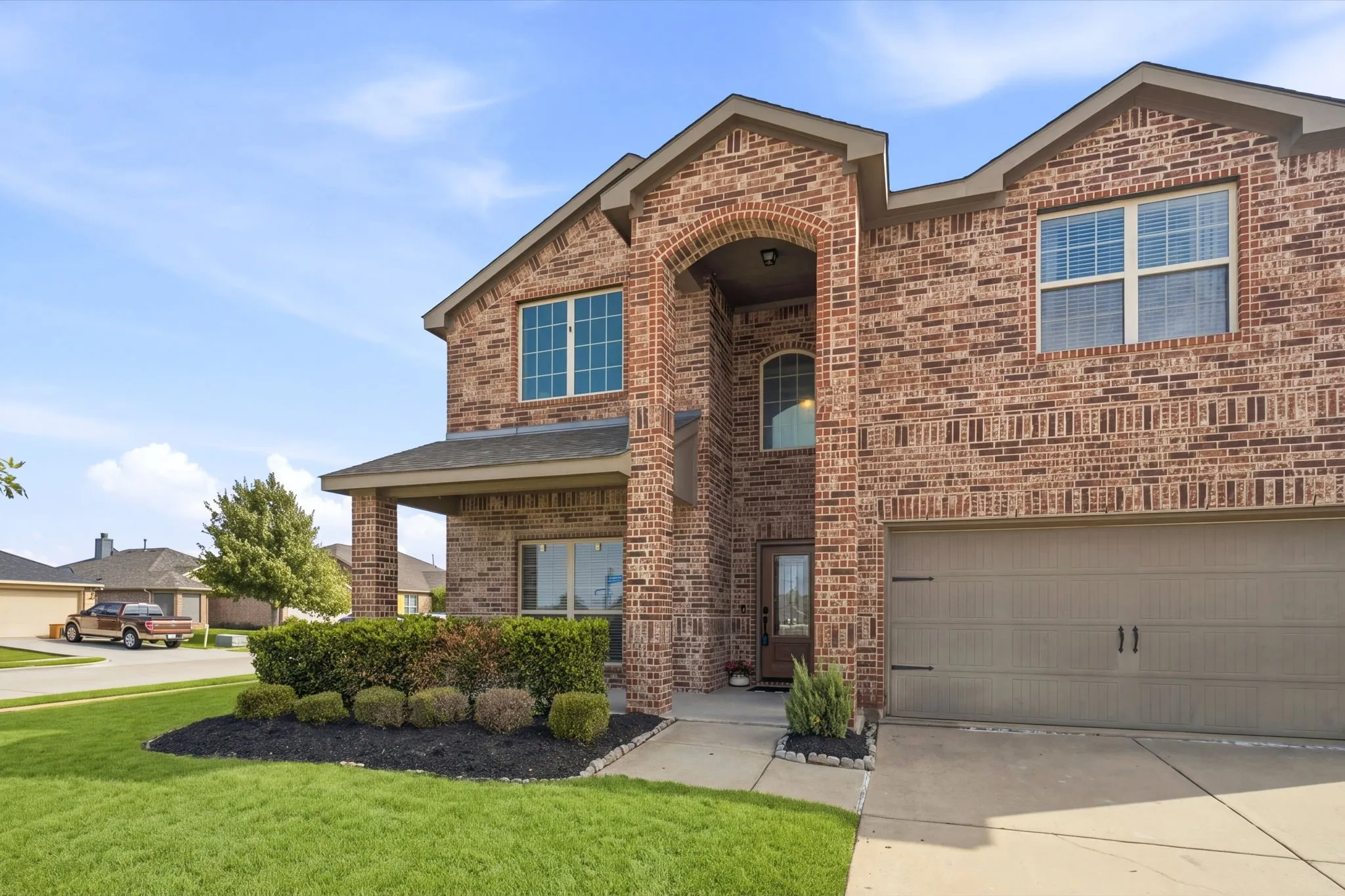 Single Family Residence For Sale in Grayson County , 1411 Saint Johns Drive, Van Alstyne, Texas 75495, 5 Bedroom, 4 Bathroom, 2 Garage spaces, 2,913 Sqft, built in 2015, mls#21404756, Real Estate Agent in Van Alstyne, Homes For Sale in Grayson county, Homes For Sale in Van Alstyne, Realtor in Van Alstyne Texas, Real Estate Brokerage Independent Realty Texas, Luminita Cordes Realtor