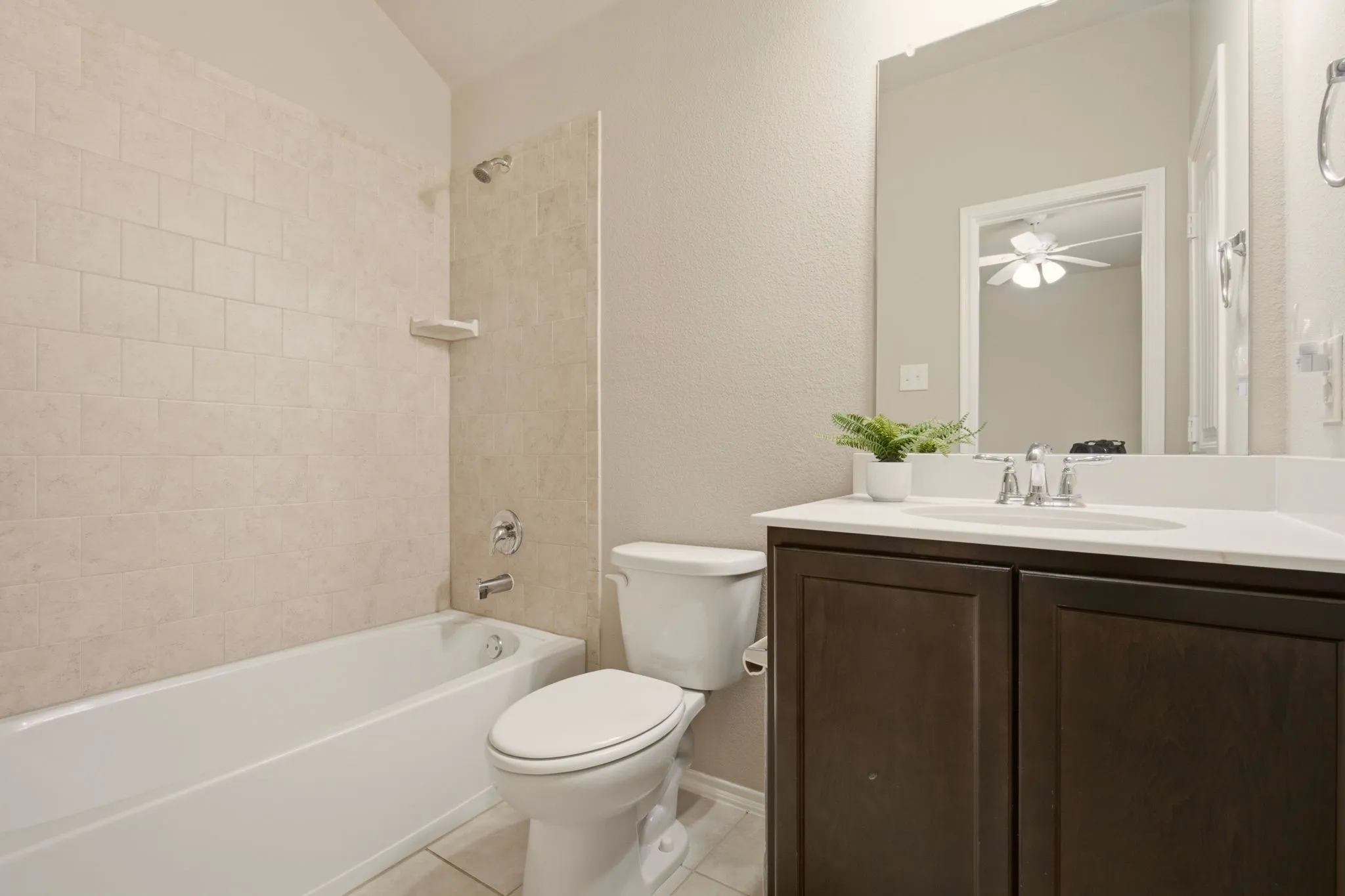 Single Family Residence For Sale in Grayson County , 1411 Saint Johns Drive, Van Alstyne, Texas 75495, 5 Bedroom, 4 Bathroom, 2 Garage spaces, 2,913 Sqft, built in 2015, mls#21404756, Real Estate Agent in Van Alstyne, Homes For Sale in Grayson county, Homes For Sale in Van Alstyne, Realtor in Van Alstyne Texas, Real Estate Brokerage Independent Realty Texas, Luminita Cordes Realtor