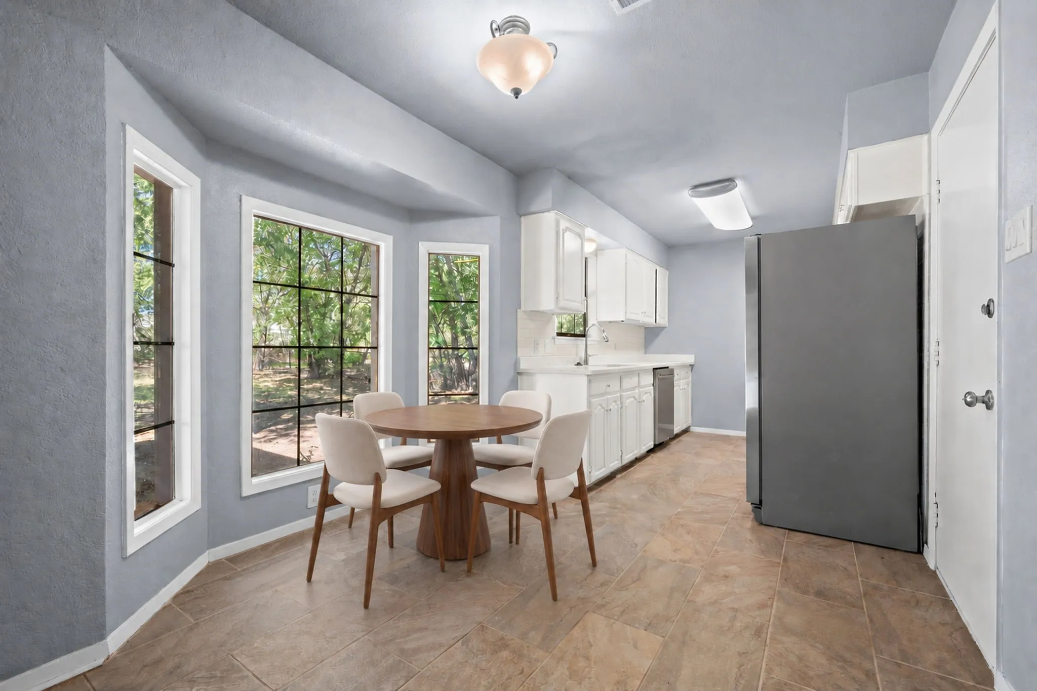 Single Family Residence For Sale in Hood County , 1729 W Doyle Street, Granbury, Texas 76048, 3 Bedroom, 2 Bathroom, 2 Garage spaces, 1,203 Sqft, built in 1985, mls#21404432, Real Estate Agent in Granbury, Homes For Sale in Hood county, Homes For Sale in Granbury, Realtor in Granbury Texas, Real Estate Brokerage Independent Realty Texas, Luminita Cordes Realtor