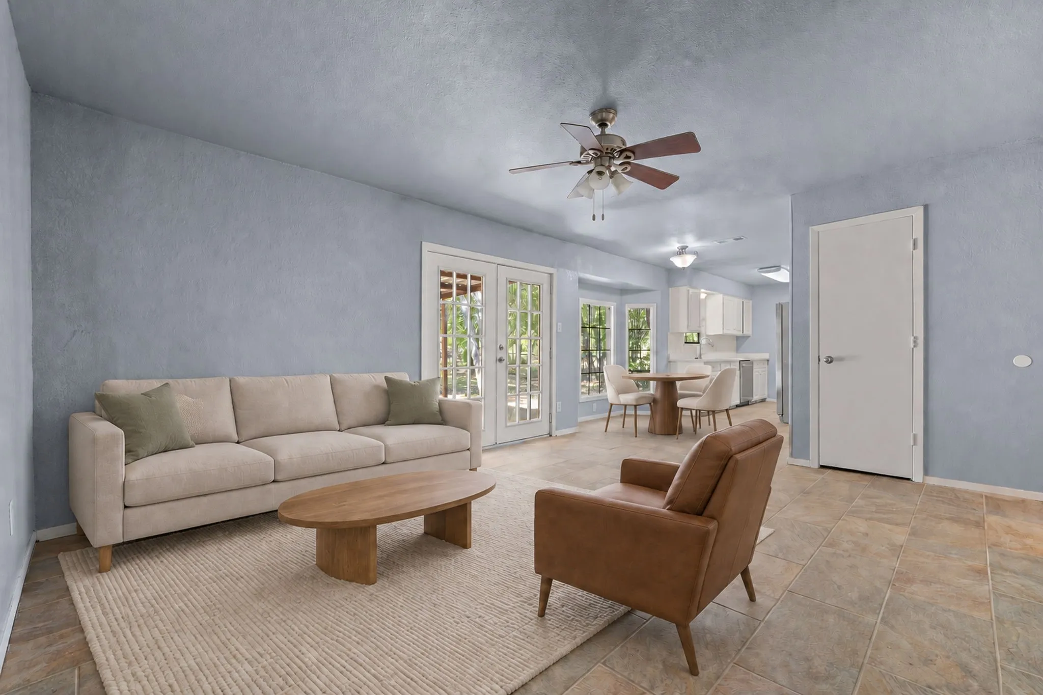 Single Family Residence For Sale in Hood County , 1729 W Doyle Street, Granbury, Texas 76048, 3 Bedroom, 2 Bathroom, 2 Garage spaces, 1,203 Sqft, built in 1985, mls#21404432, Real Estate Agent in Granbury, Homes For Sale in Hood county, Homes For Sale in Granbury, Realtor in Granbury Texas, Real Estate Brokerage Independent Realty Texas, Luminita Cordes Realtor