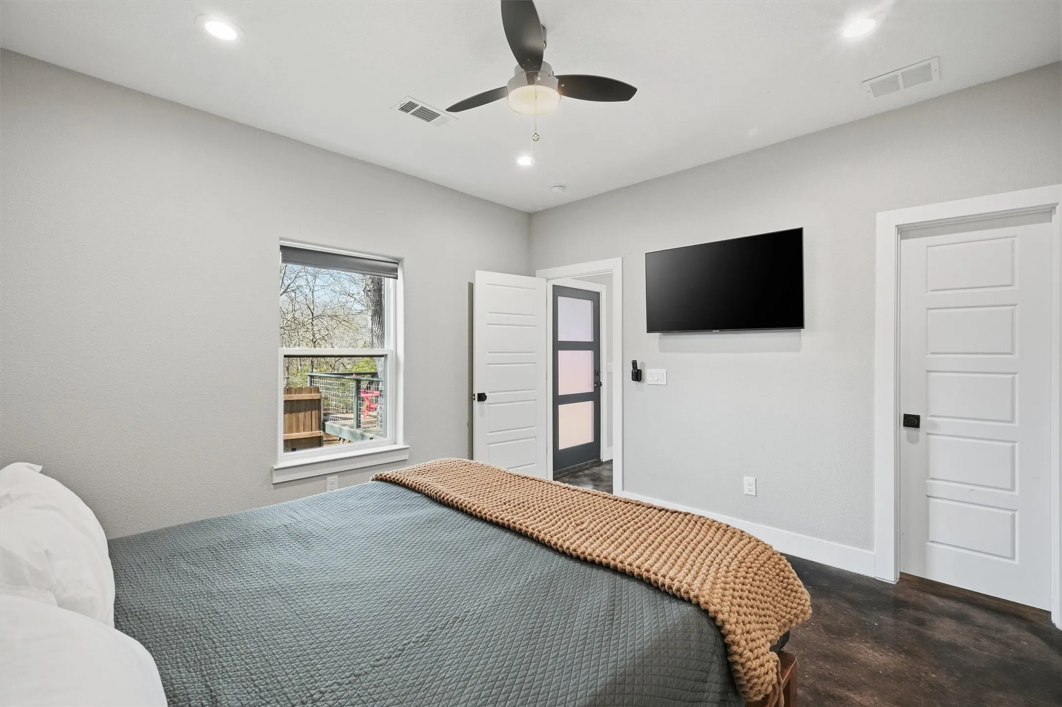 Single Family Residence For Sale in Grayson County , 265 Bentwood Drive, Pottsboro, Texas 75076, 3 Bedroom, 2 Bathroom, Garage spaces, 1,474 Sqft, built in 2022, mls#21406644, Real Estate Agent in Pottsboro, Homes For Sale in Grayson county, Homes For Sale in Pottsboro, Realtor in Pottsboro Texas, Real Estate Brokerage Independent Realty Texas, Luminita Cordes Realtor