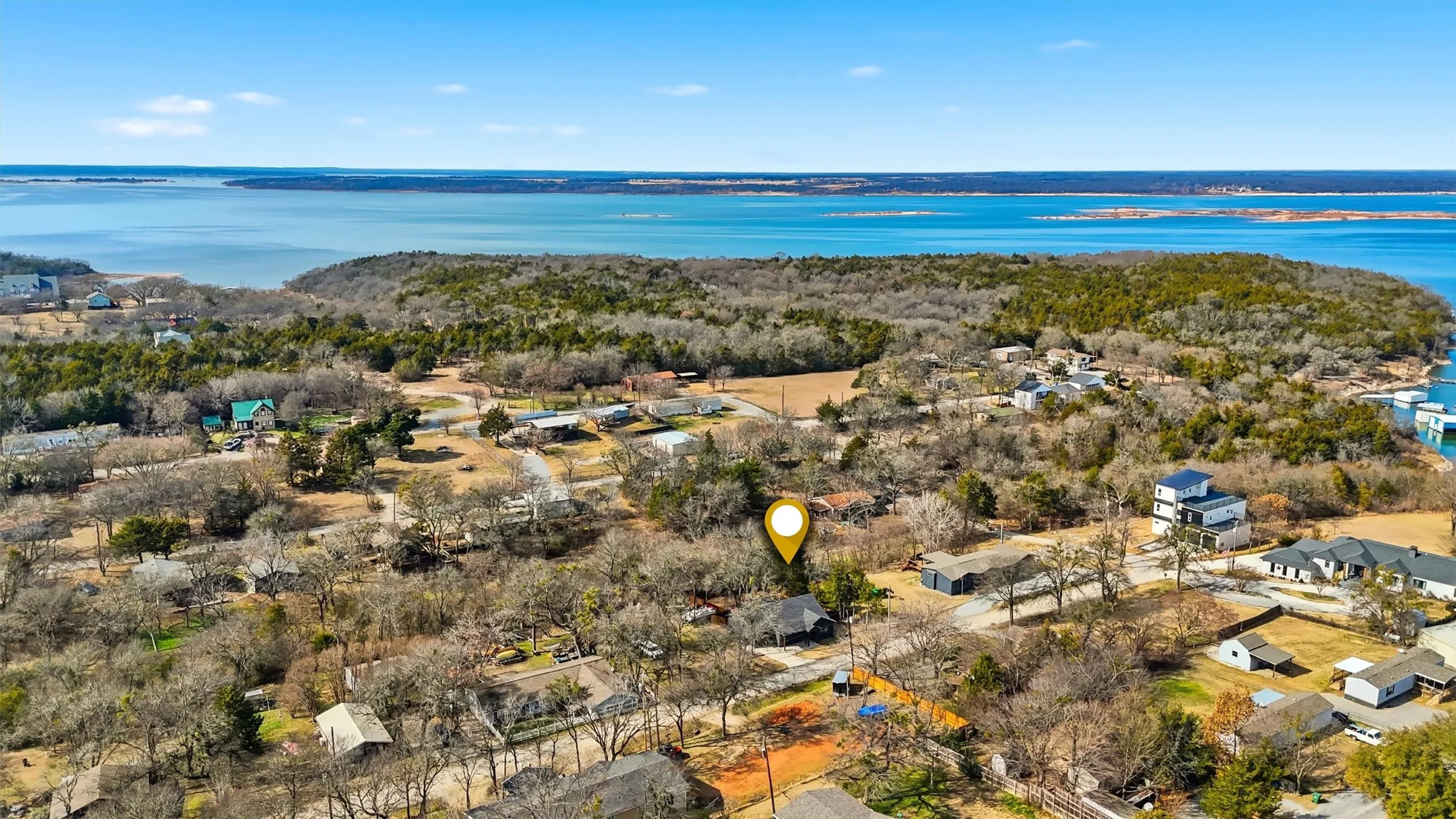 Single Family Residence For Sale in Grayson County , 265 Bentwood Drive, Pottsboro, Texas 75076, 3 Bedroom, 2 Bathroom, Garage spaces, 1,474 Sqft, built in 2022, mls#21406644, Real Estate Agent in Pottsboro, Homes For Sale in Grayson county, Homes For Sale in Pottsboro, Realtor in Pottsboro Texas, Real Estate Brokerage Independent Realty Texas, Luminita Cordes Realtor