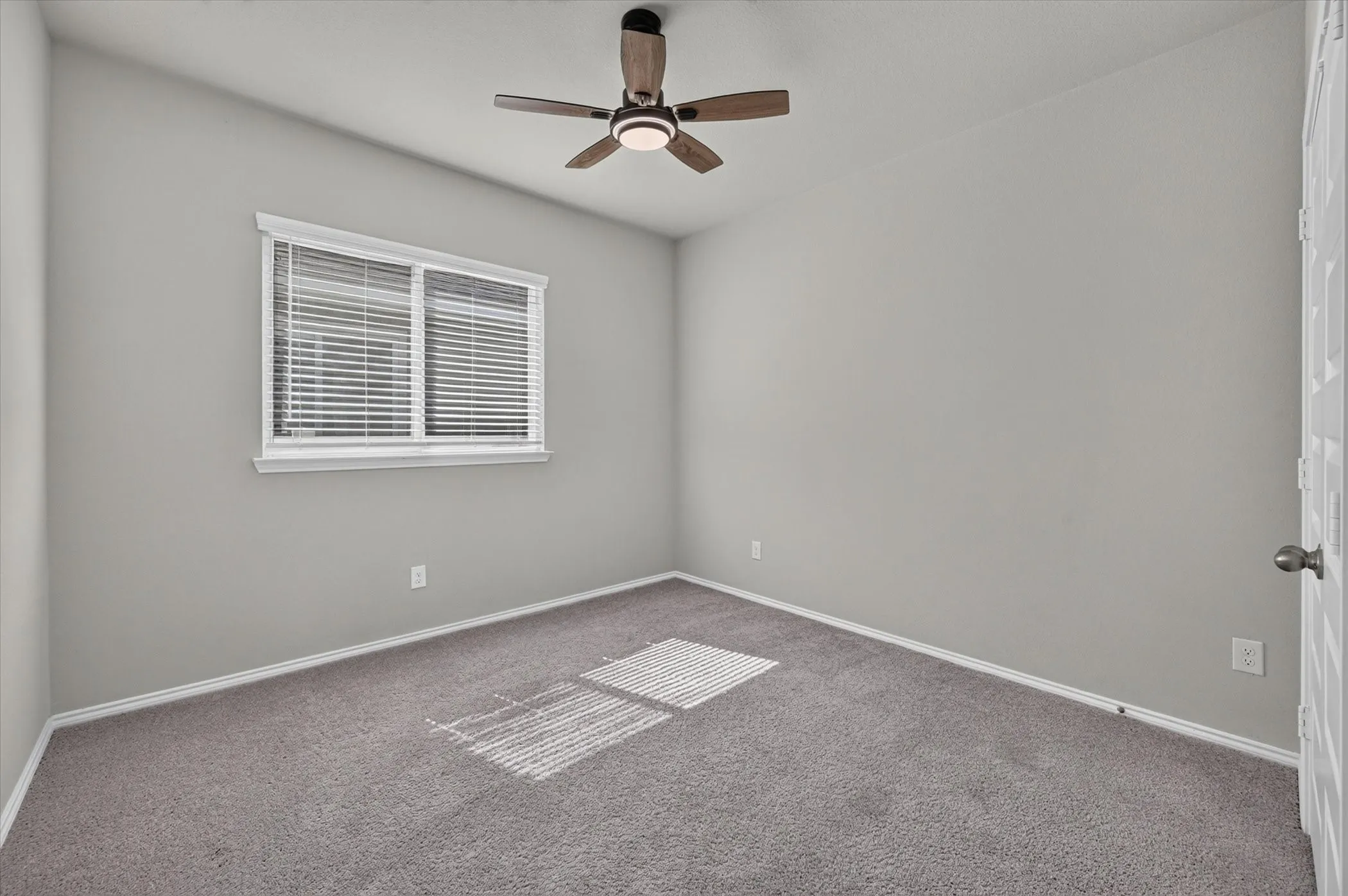 Single Family Residence For Sale in Denton County , 5960 Hopkins Drive, Providence Village, Texas 76227, 4 Bedroom, 2 Bathroom, 2 Garage spaces, 2,130 Sqft, built in 2022, mls#21406645, Real Estate Agent in Providence Village, Homes For Sale in Denton county, Homes For Sale in Providence Village, Realtor in Providence Village Texas, Real Estate Brokerage Independent Realty Texas, Luminita Cordes Realtor