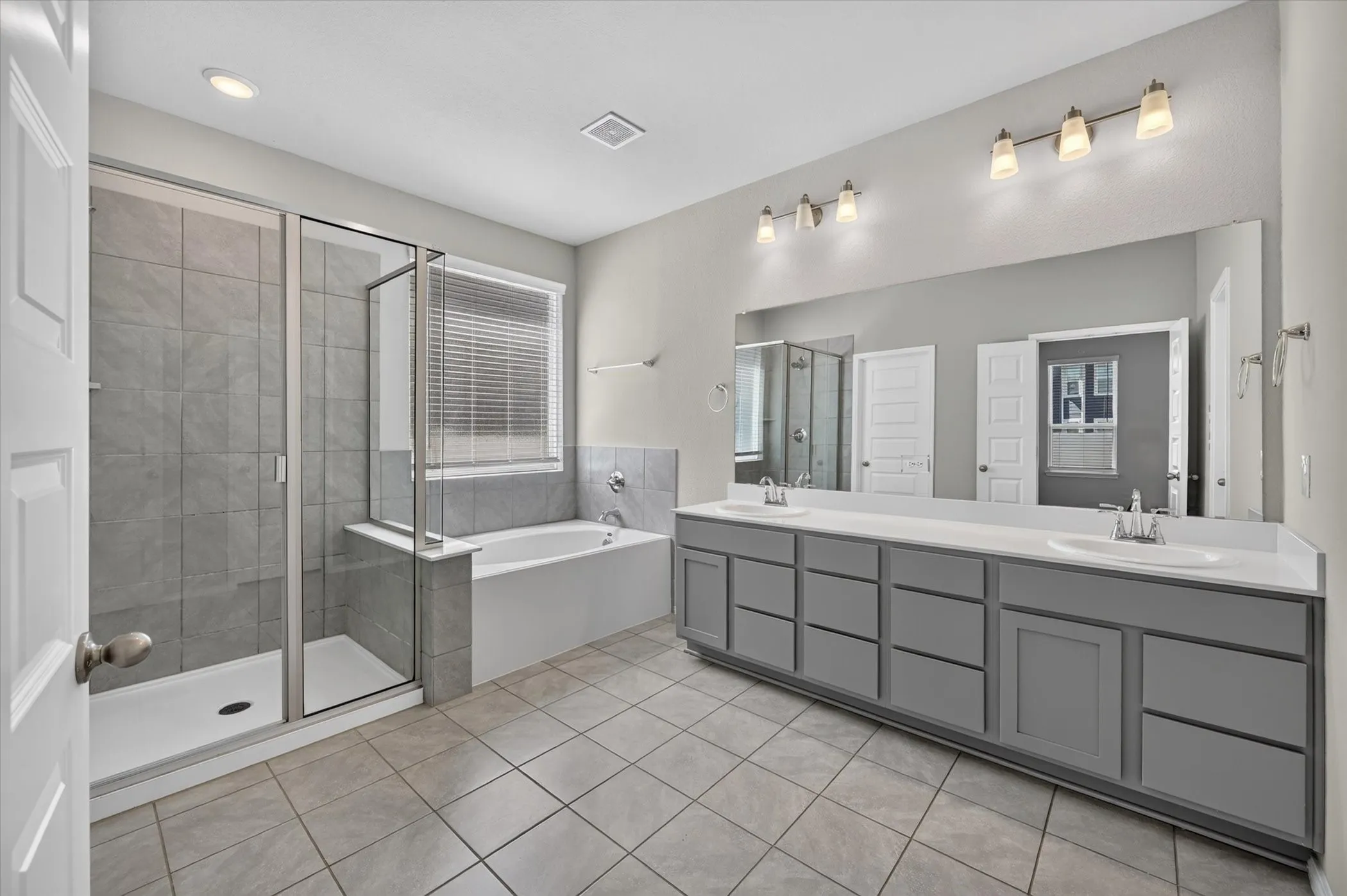Single Family Residence For Sale in Denton County , 5960 Hopkins Drive, Providence Village, Texas 76227, 4 Bedroom, 2 Bathroom, 2 Garage spaces, 2,130 Sqft, built in 2022, mls#21406645, Real Estate Agent in Providence Village, Homes For Sale in Denton county, Homes For Sale in Providence Village, Realtor in Providence Village Texas, Real Estate Brokerage Independent Realty Texas, Luminita Cordes Realtor