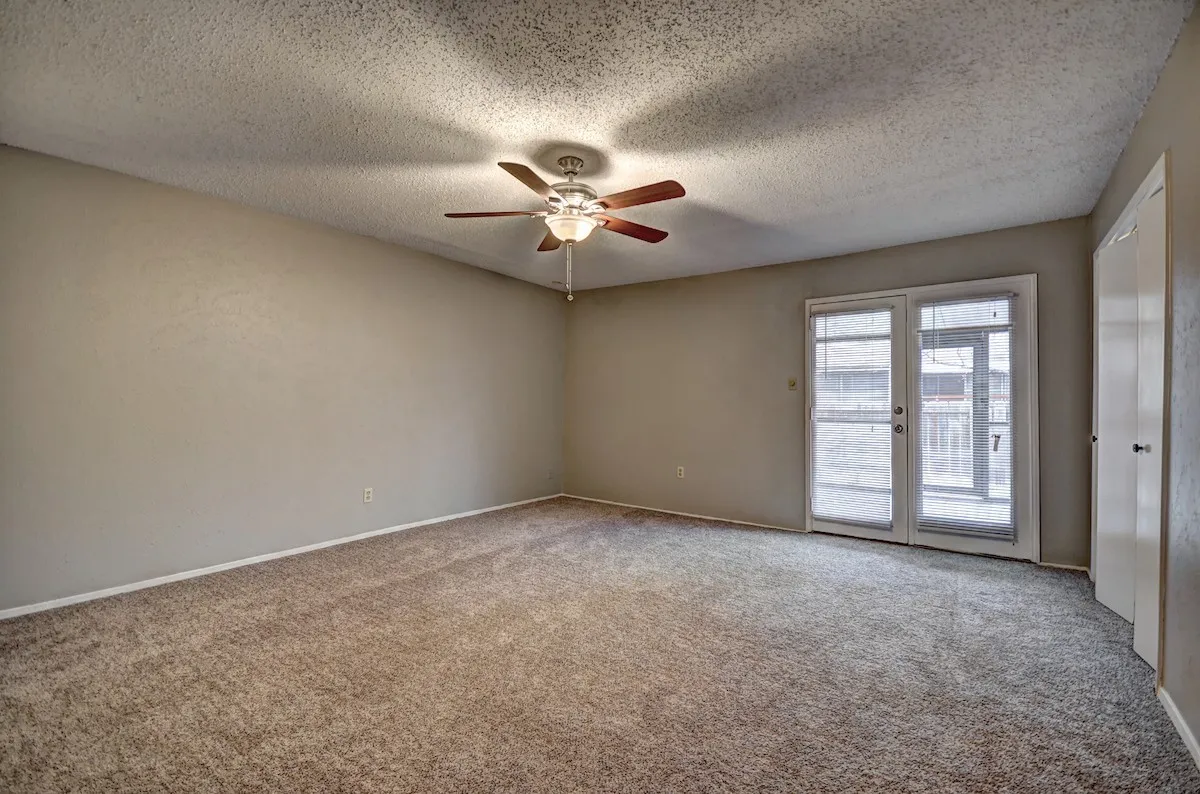 Townhouse For Rent in Dallas County , 707 E Shady Grove Road, Irving, Texas 75060, 2 Bedroom, 2 Bathroom, Garage spaces, 1,550 Sqft, built in 1973, mls#21404812, Real Estate Agent in Irving, Homes For Rent in Dallas county, Homes For Rent in Irving, Realtor in Irving Texas, Real Estate Brokerage Independent Realty Texas, Luminita Cordes Realtor