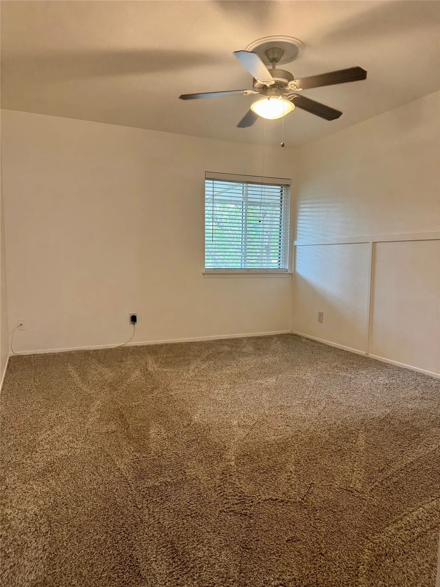 Condominium For Rent in Dallas County , 2805 Rio Branco Street 105G, Farmers Branch, Texas 75234, 2 Bedroom, 2 Bathroom, Garage spaces, 976 Sqft, built in 1970, mls#21402577, Real Estate Agent in Farmers Branch, Homes For Rent in Dallas county, Homes For Rent in Farmers Branch, Realtor in Farmers Branch Texas, Real Estate Brokerage Independent Realty Texas, Luminita Cordes Realtor