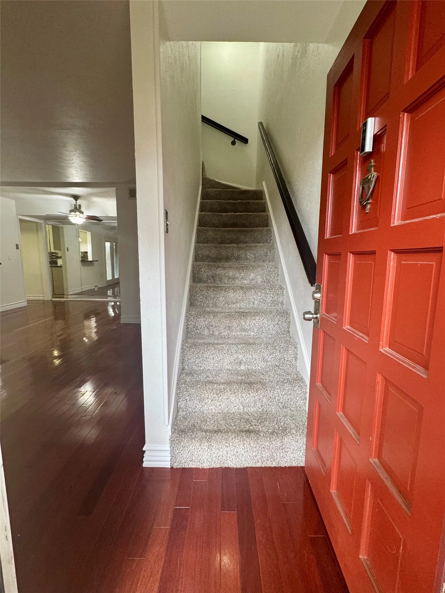 Condominium For Rent in Dallas County , 2805 Rio Branco Street 105G, Farmers Branch, Texas 75234, 2 Bedroom, 2 Bathroom, Garage spaces, 976 Sqft, built in 1970, mls#21402577, Real Estate Agent in Farmers Branch, Homes For Rent in Dallas county, Homes For Rent in Farmers Branch, Realtor in Farmers Branch Texas, Real Estate Brokerage Independent Realty Texas, Luminita Cordes Realtor