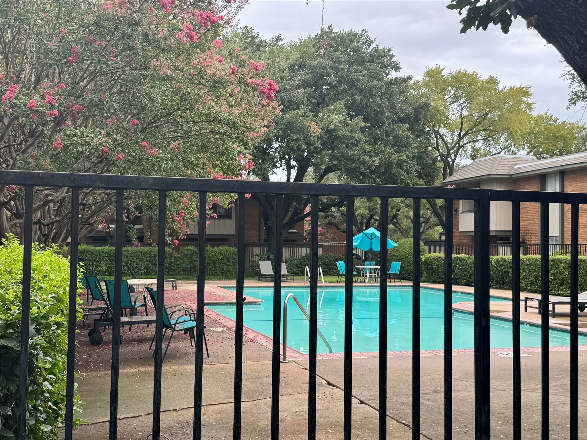 Condominium For Rent in Dallas County , 2805 Rio Branco Street 105G, Farmers Branch, Texas 75234, 2 Bedroom, 2 Bathroom, Garage spaces, 976 Sqft, built in 1970, mls#21402577, Real Estate Agent in Farmers Branch, Homes For Rent in Dallas county, Homes For Rent in Farmers Branch, Realtor in Farmers Branch Texas, Real Estate Brokerage Independent Realty Texas, Luminita Cordes Realtor