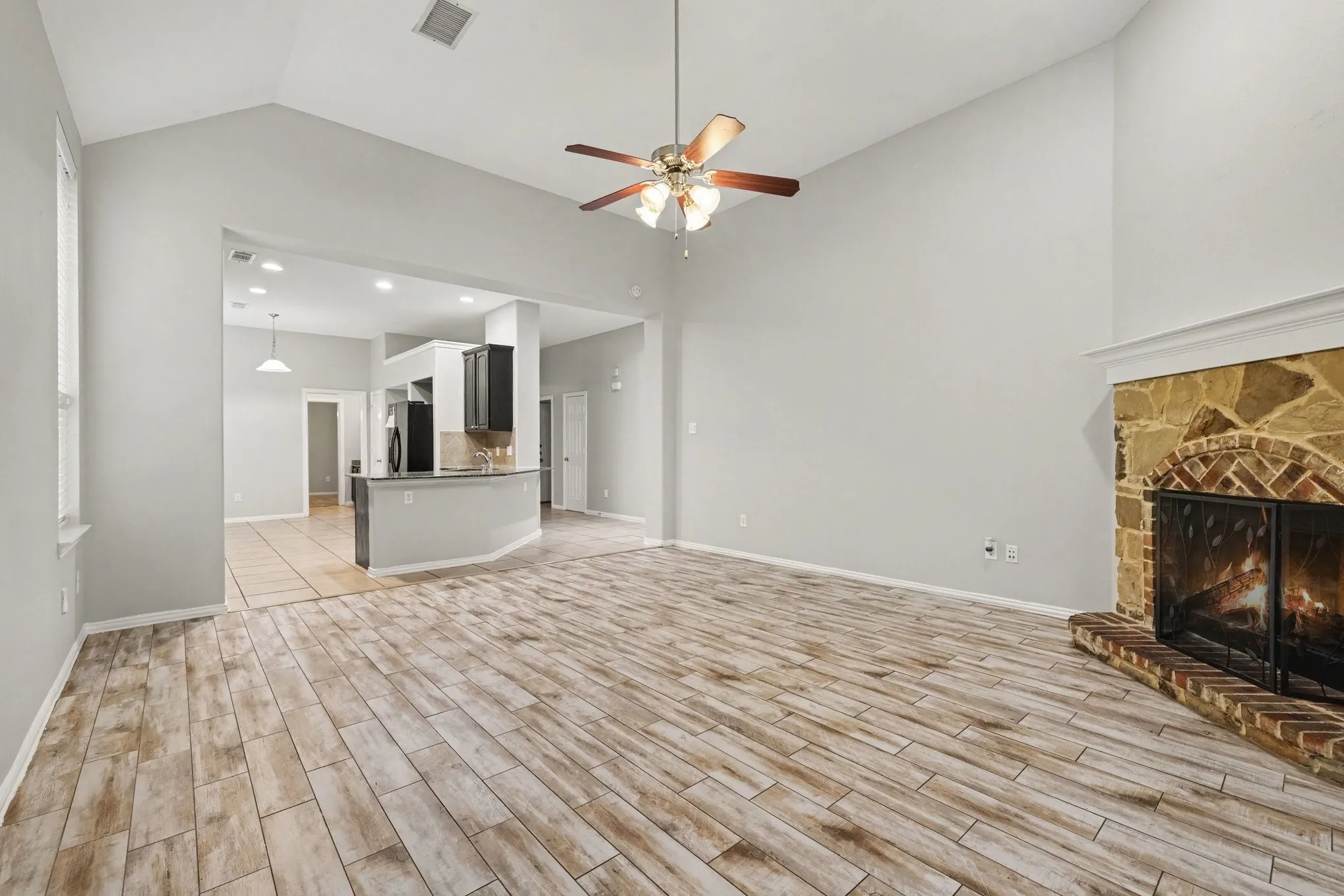 Single Family Residence For Sale in Denton County , 1733 Shoebill Drive, Little Elm, Texas 75068, 3 Bedroom, 2 Bathroom, 2 Garage spaces, 2,214 Sqft, built in 2010, mls#21403438, Real Estate Agent in Little Elm, Homes For Sale in Denton county, Homes For Sale in Little Elm, Realtor in Little Elm Texas, Real Estate Brokerage Independent Realty Texas, Luminita Cordes Realtor
