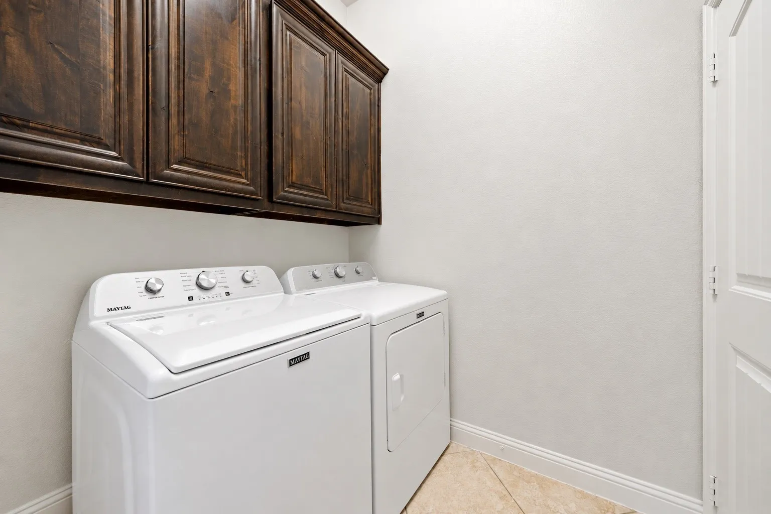 Single Family Residence For Sale in Kaufman County , 3005 Flint Rock Drive, Forney, Texas 75126, 4 Bedroom, 2 Bathroom, Garage spaces, 2,169 Sqft, built in 2015, mls#21403210, Real Estate Agent in Forney, Homes For Sale in Kaufman county, Homes For Sale in Forney, Realtor in Forney Texas, Real Estate Brokerage Independent Realty Texas, Luminita Cordes Realtor