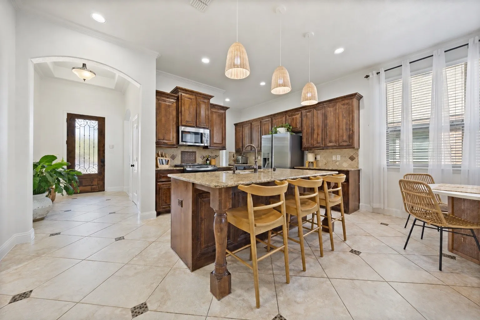 Single Family Residence For Sale in Kaufman County , 3005 Flint Rock Drive, Forney, Texas 75126, 4 Bedroom, 2 Bathroom, Garage spaces, 2,169 Sqft, built in 2015, mls#21403210, Real Estate Agent in Forney, Homes For Sale in Kaufman county, Homes For Sale in Forney, Realtor in Forney Texas, Real Estate Brokerage Independent Realty Texas, Luminita Cordes Realtor