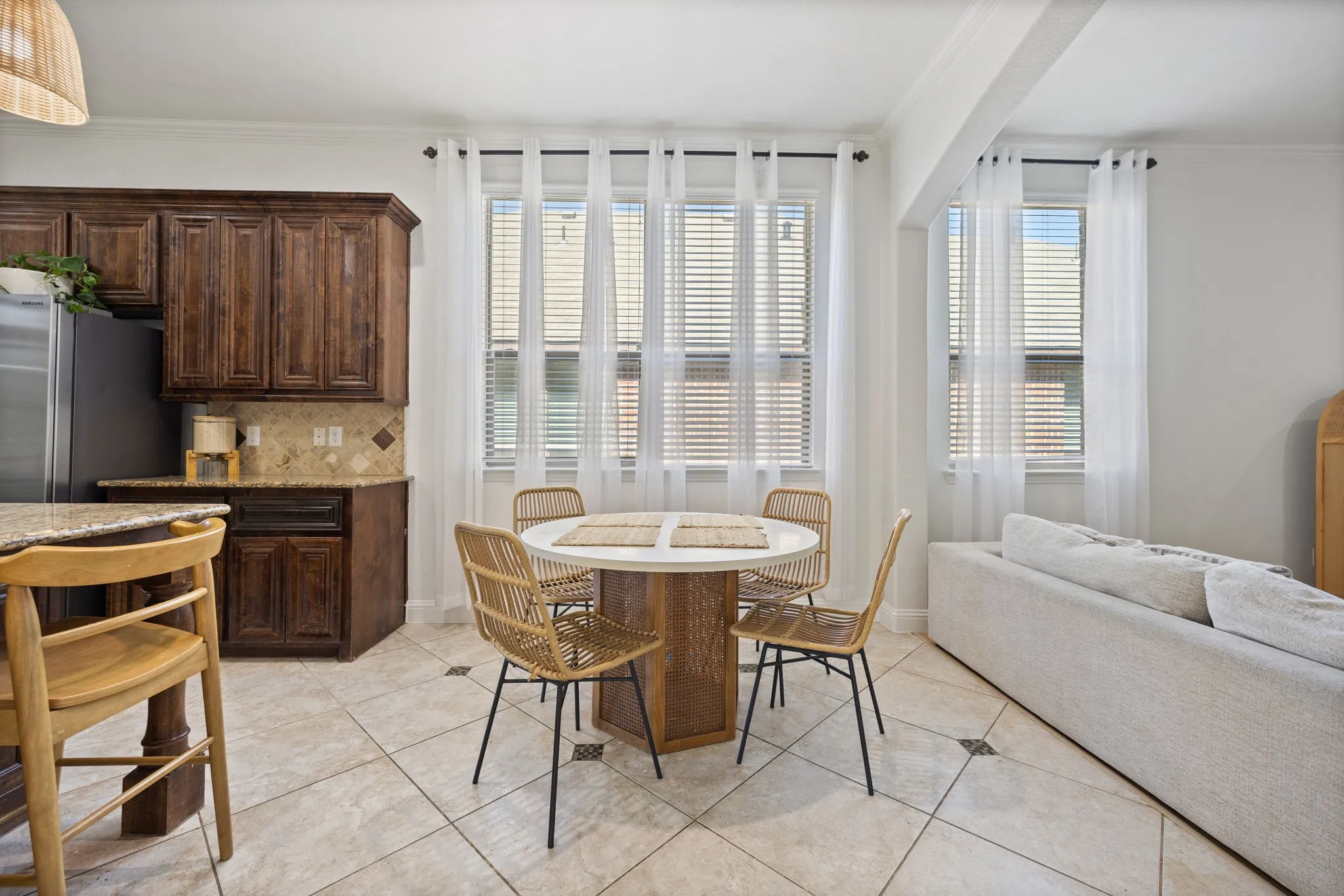 Single Family Residence For Sale in Kaufman County , 3005 Flint Rock Drive, Forney, Texas 75126, 4 Bedroom, 2 Bathroom, Garage spaces, 2,169 Sqft, built in 2015, mls#21403210, Real Estate Agent in Forney, Homes For Sale in Kaufman county, Homes For Sale in Forney, Realtor in Forney Texas, Real Estate Brokerage Independent Realty Texas, Luminita Cordes Realtor