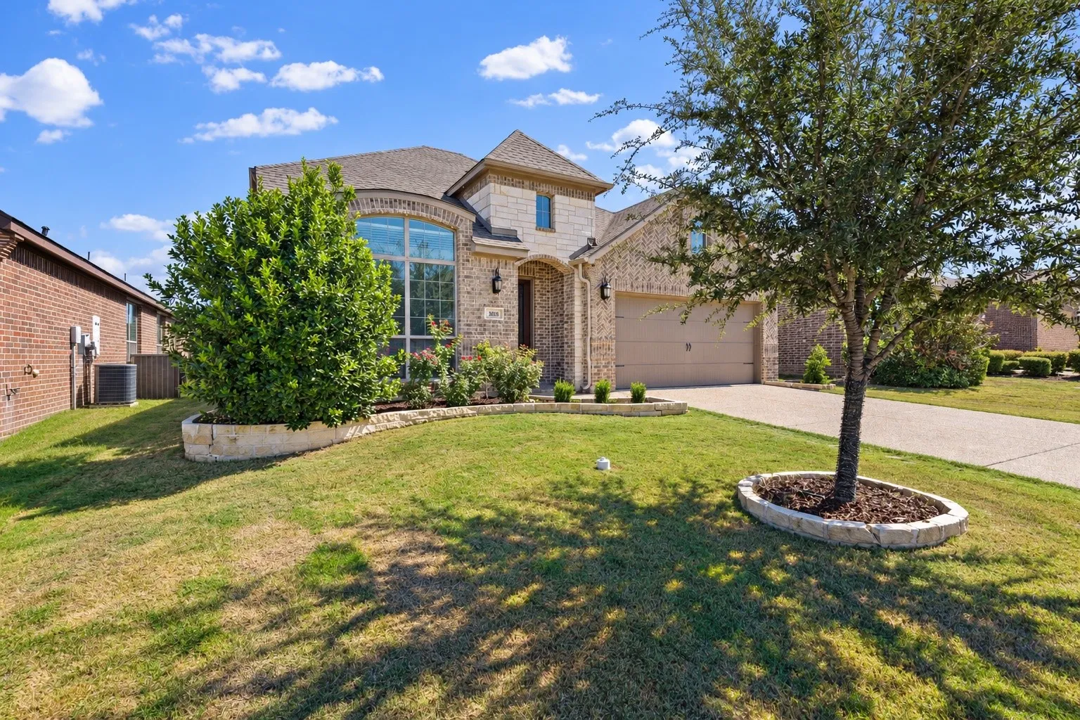 Single Family Residence For Sale in Kaufman County , 3005 Flint Rock Drive, Forney, Texas 75126, 4 Bedroom, 2 Bathroom, Garage spaces, 2,169 Sqft, built in 2015, mls#21403210, Real Estate Agent in Forney, Homes For Sale in Kaufman county, Homes For Sale in Forney, Realtor in Forney Texas, Real Estate Brokerage Independent Realty Texas, Luminita Cordes Realtor